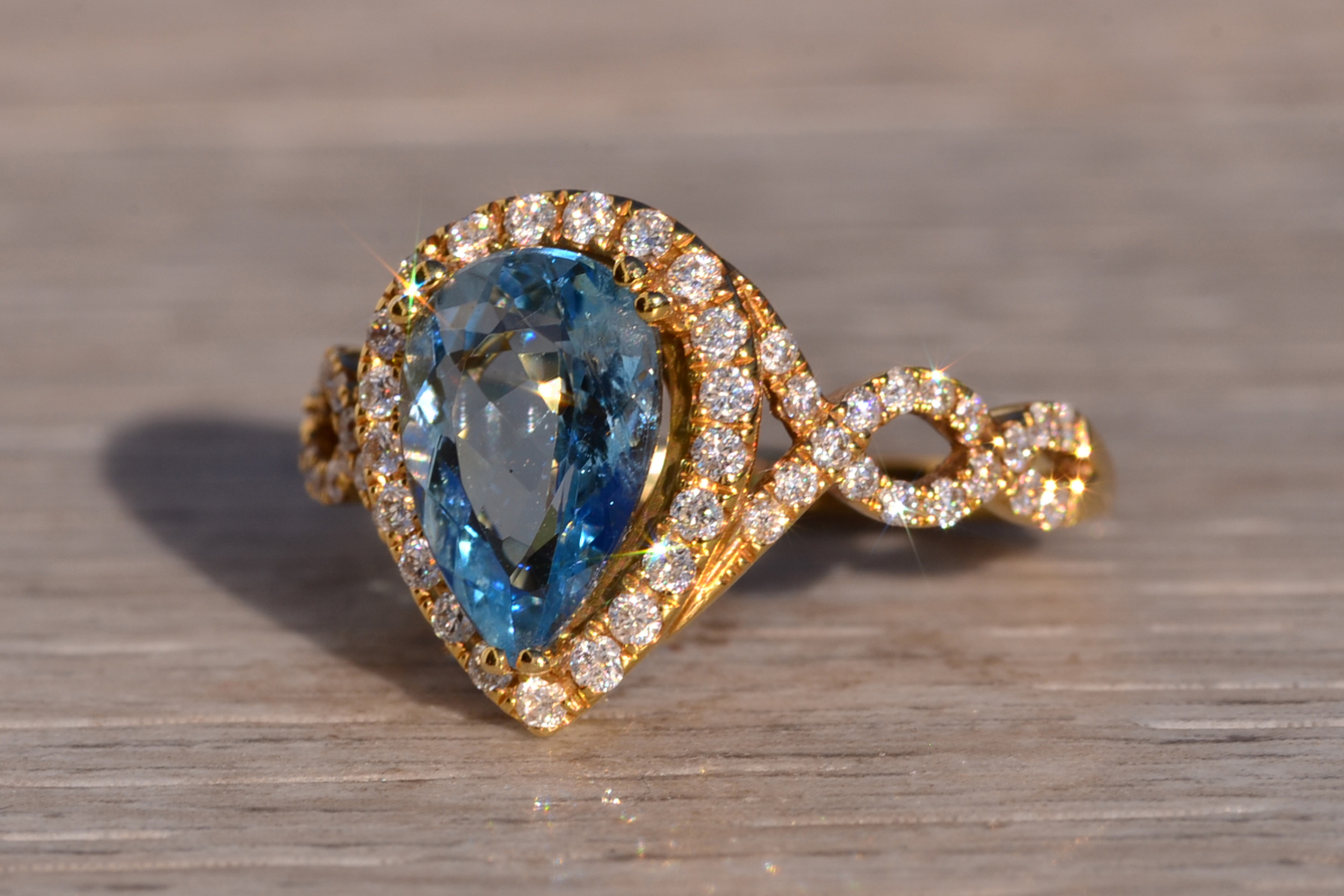 The 30th Avenue: Pear Shaped Aquamarine and Diamond Halo Ring in Yellow Gold - Image 3