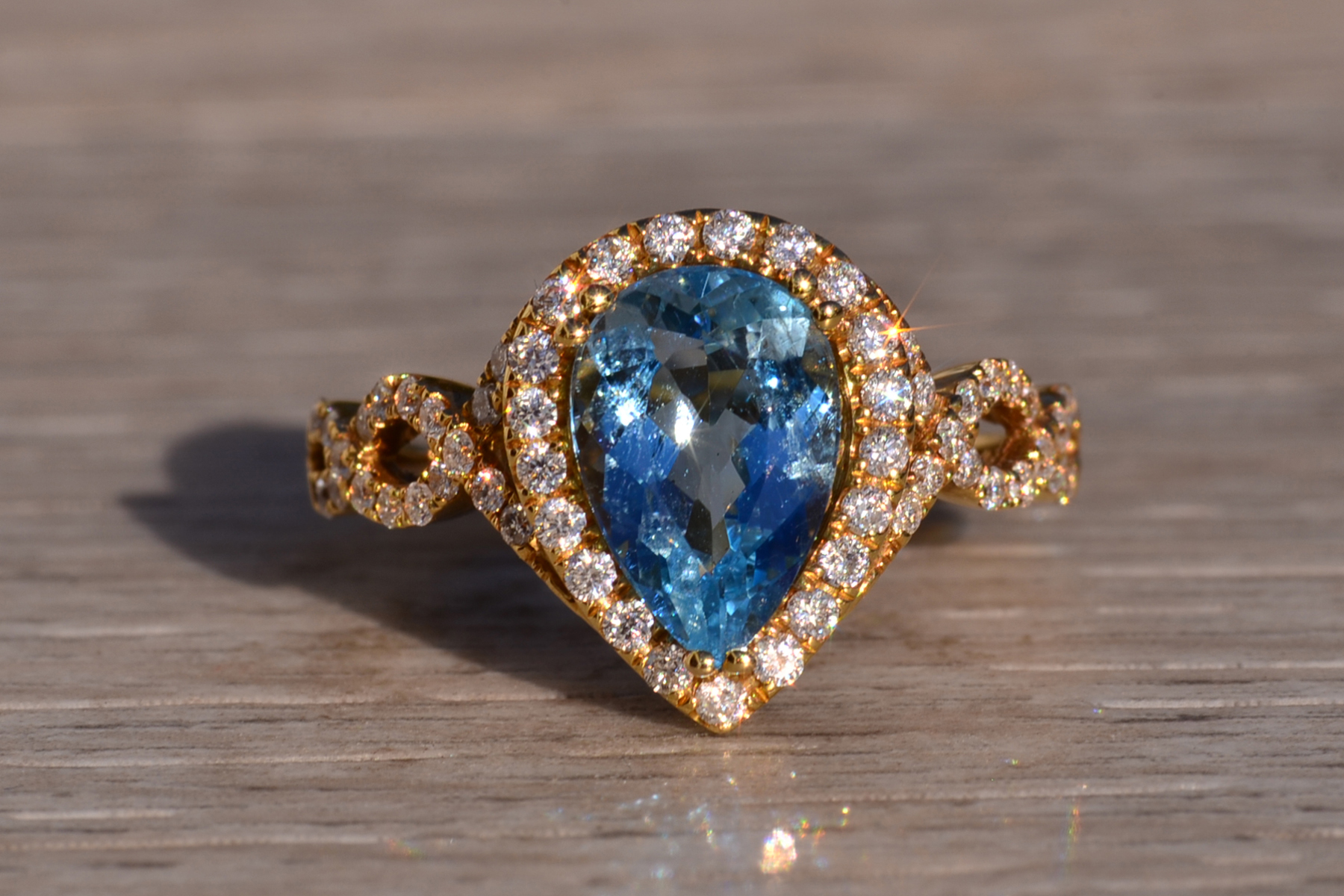 The 30th Avenue: Pear Shaped Aquamarine and Diamond Halo Ring in Yellow Gold - Image 7