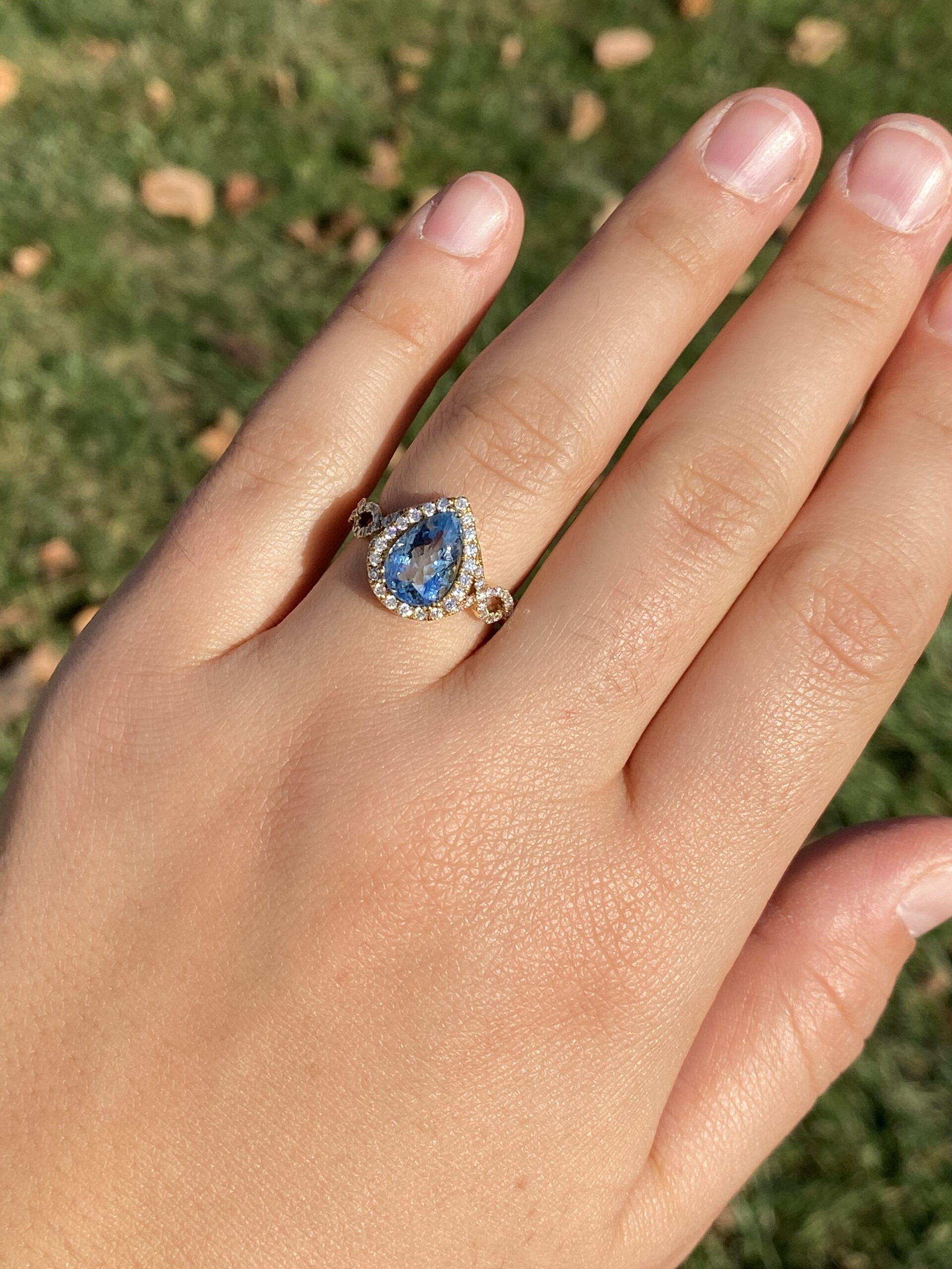 The 30th Avenue: Pear Shaped Aquamarine and Diamond Halo Ring in Yellow Gold - Image 9