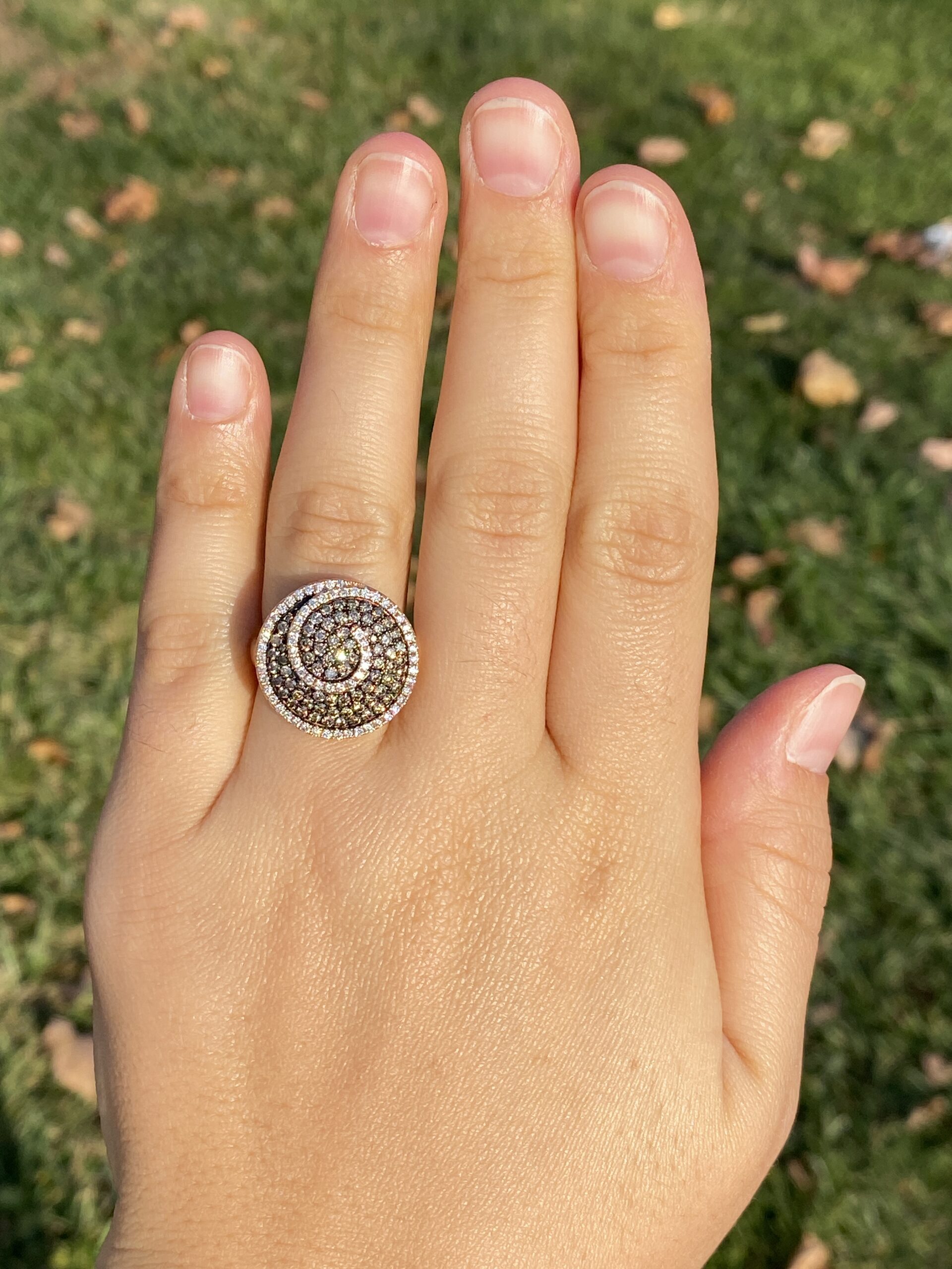 The 16th Avenue: Colored Diamond and White Diamond Spiral Ring - Image 8