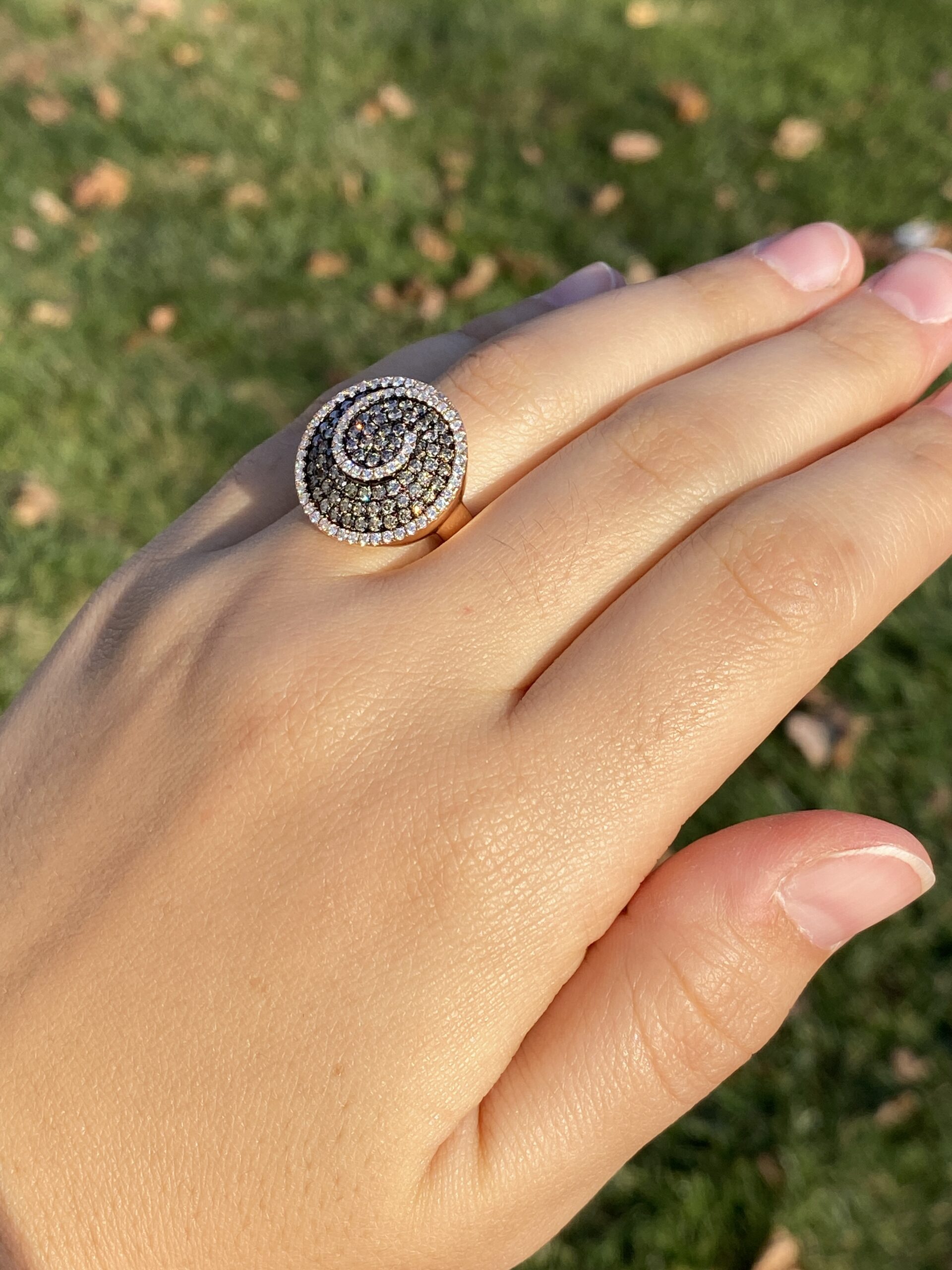 The 16th Avenue: Colored Diamond and White Diamond Spiral Ring - Image 9
