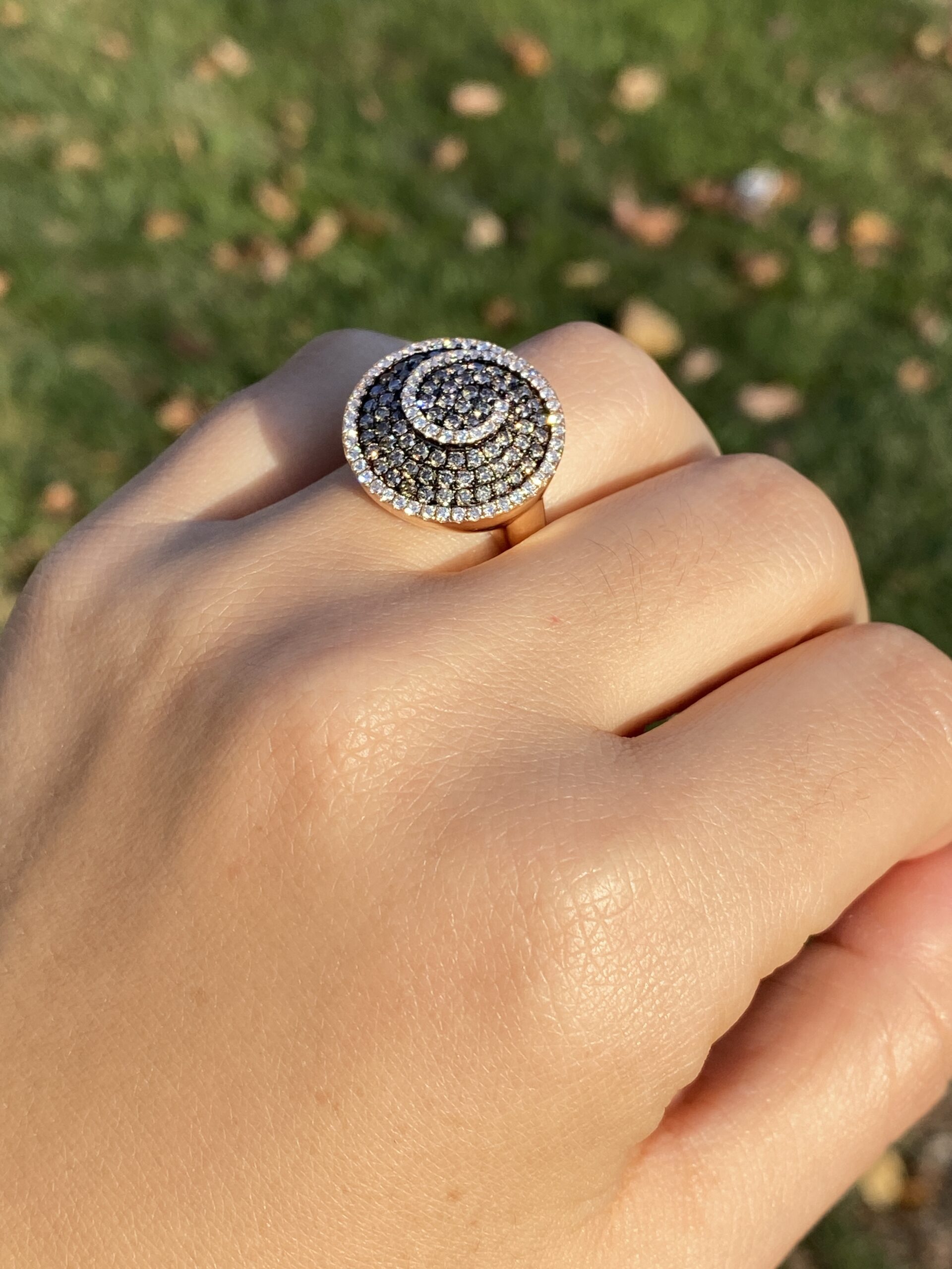 The 16th Avenue: Colored Diamond and White Diamond Spiral Ring - Image 10