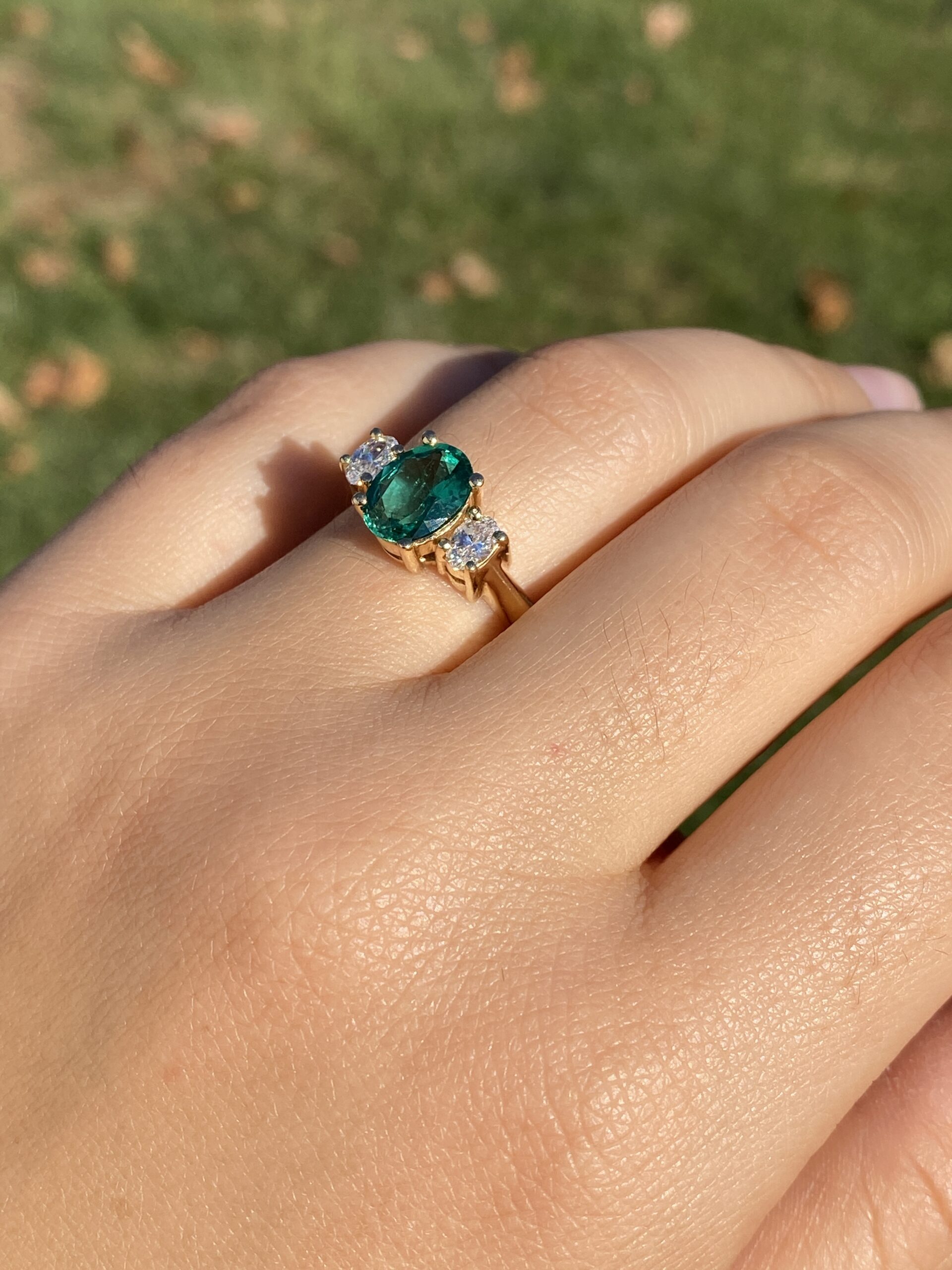 The 43rd Avenue: Tourmaline and Diamond Ring in Yellow Gold - Image 10