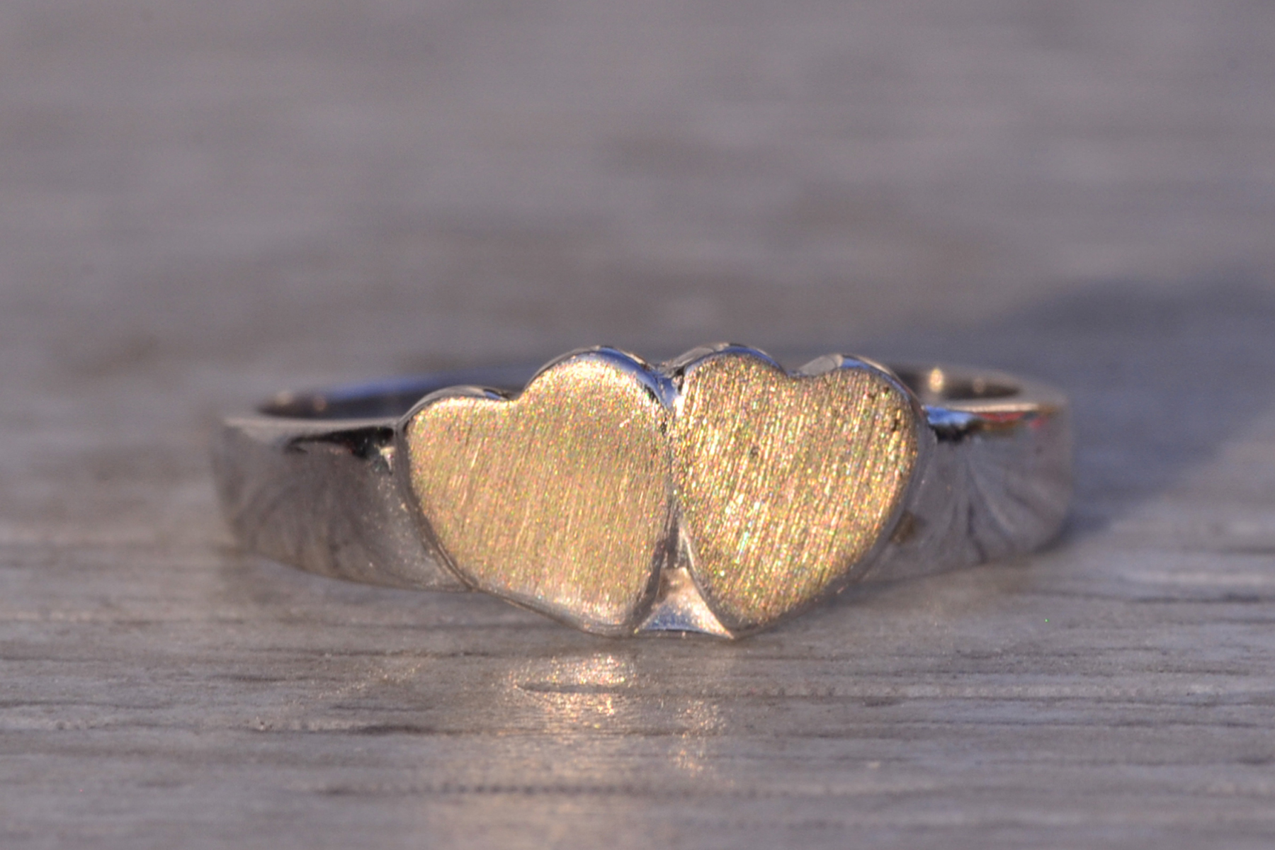 The 59th Street: Engravable Double Heart Signet Ring in White Gold - Image 2