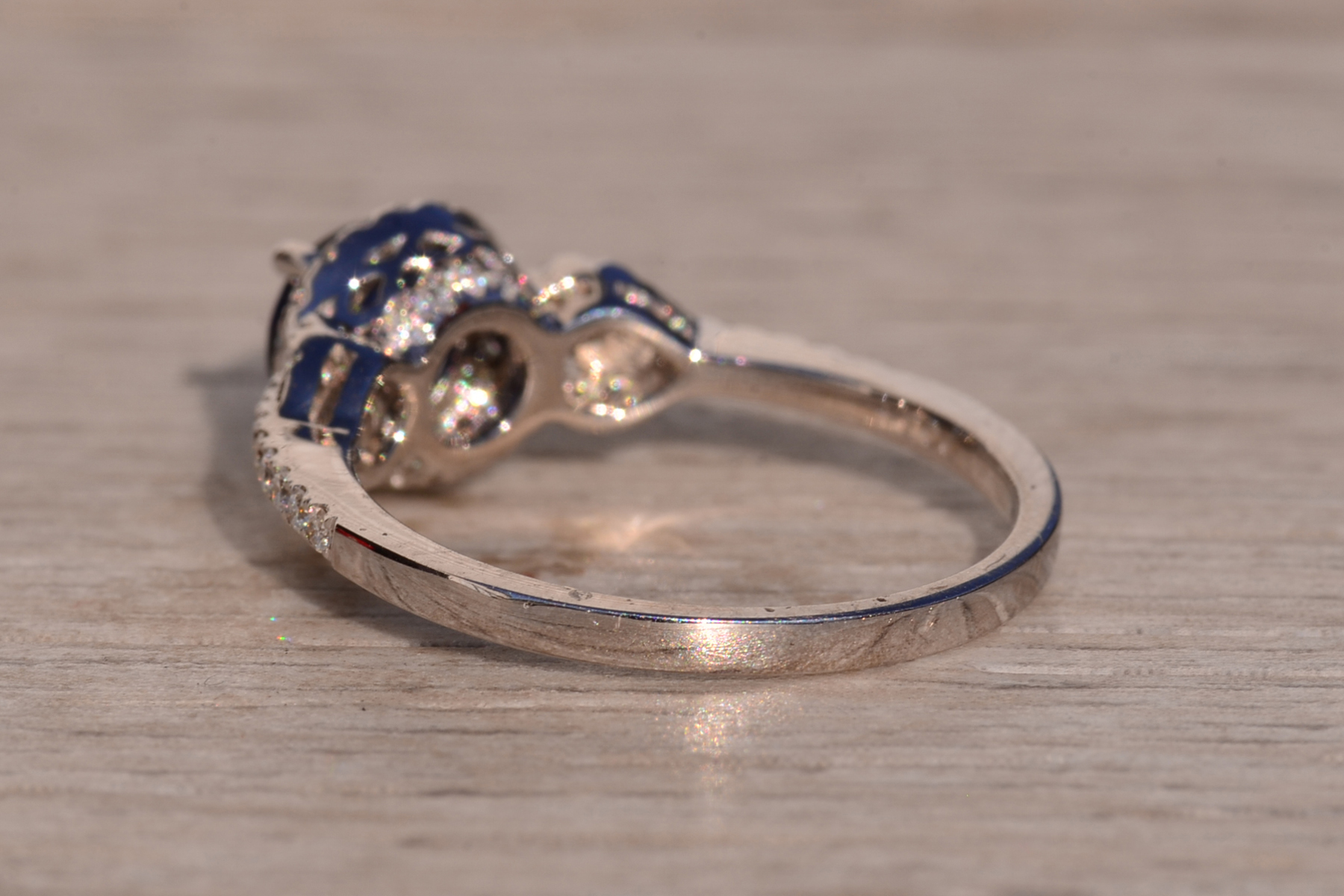 The 13th Avenue: Sapphire and Natural Diamond Ring in White Gold - Image 4