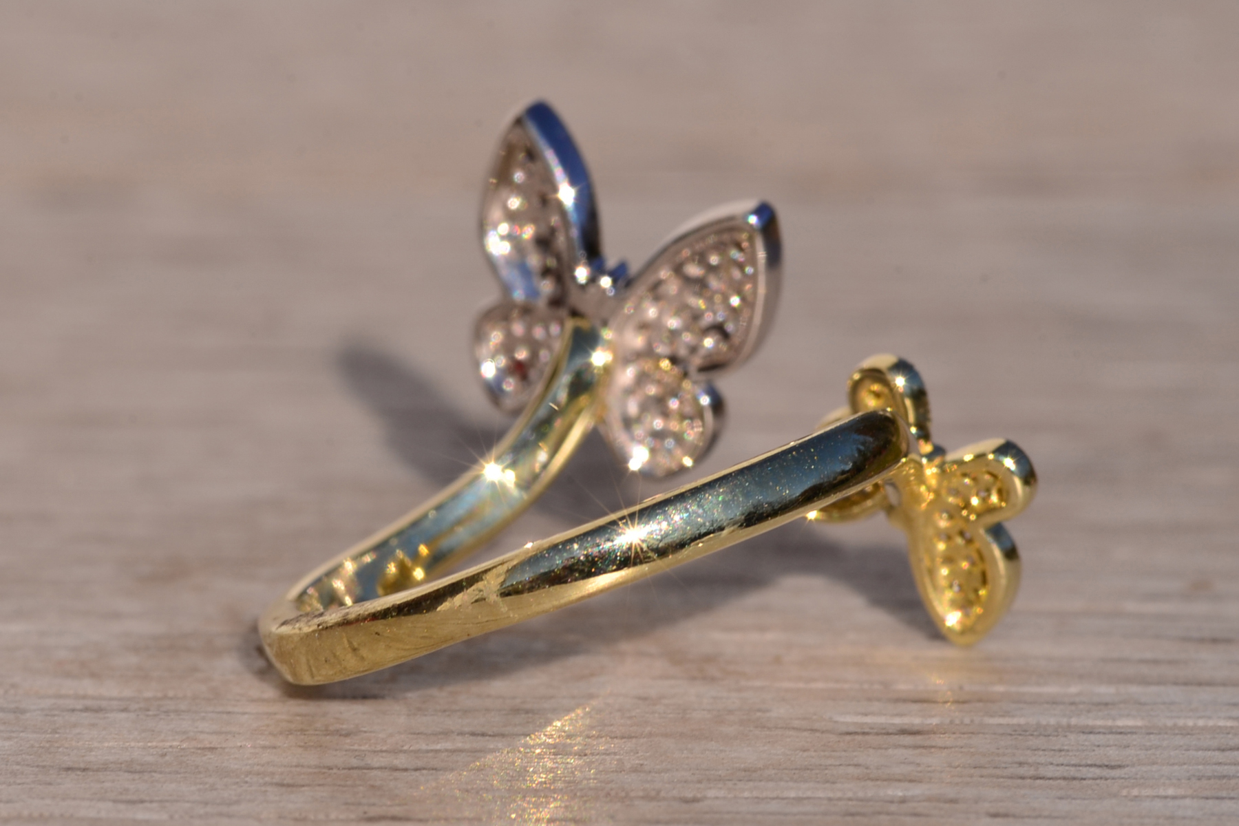 The 5th Avenue: Butterfly Bypass Ring in White and Yellow Gold - Image 5