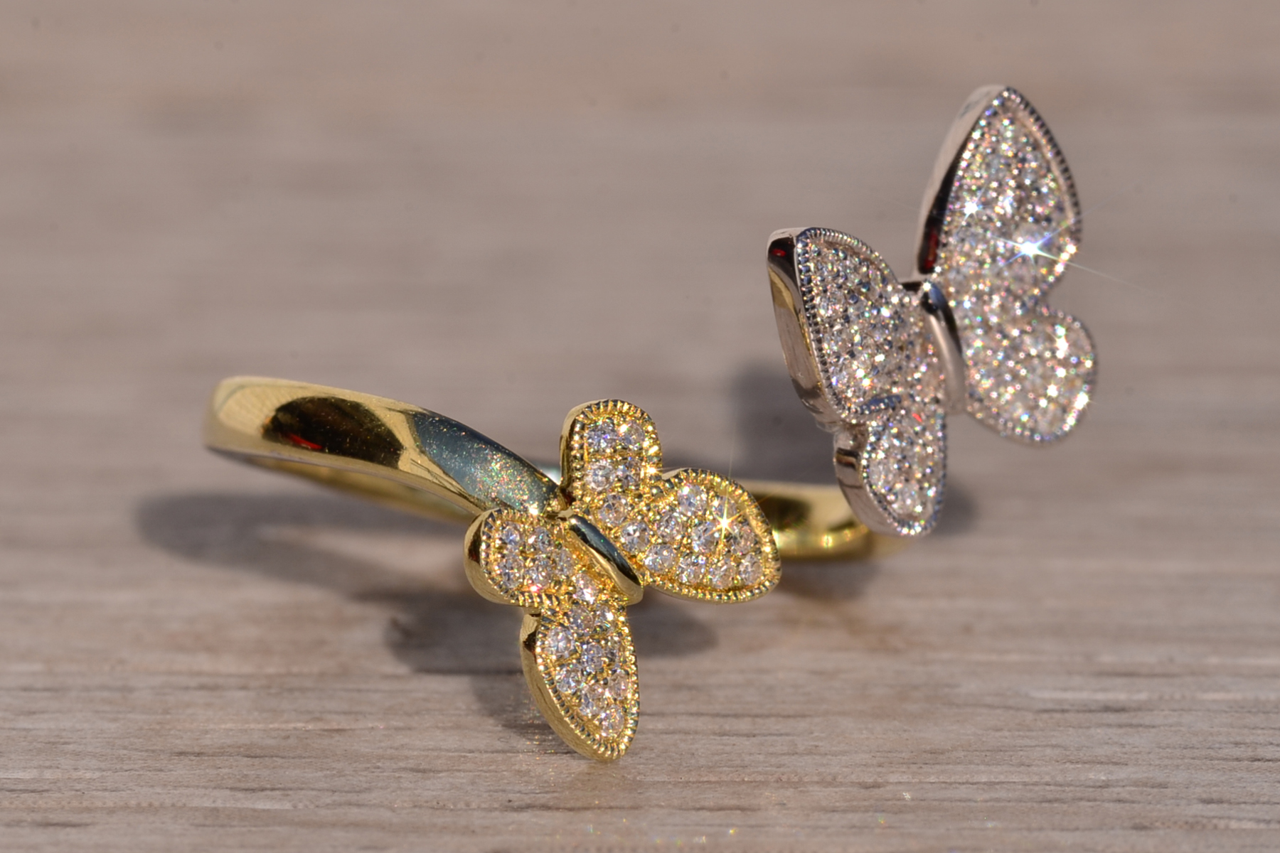 The 5th Avenue: Butterfly Bypass Ring in White and Yellow Gold - Image 6