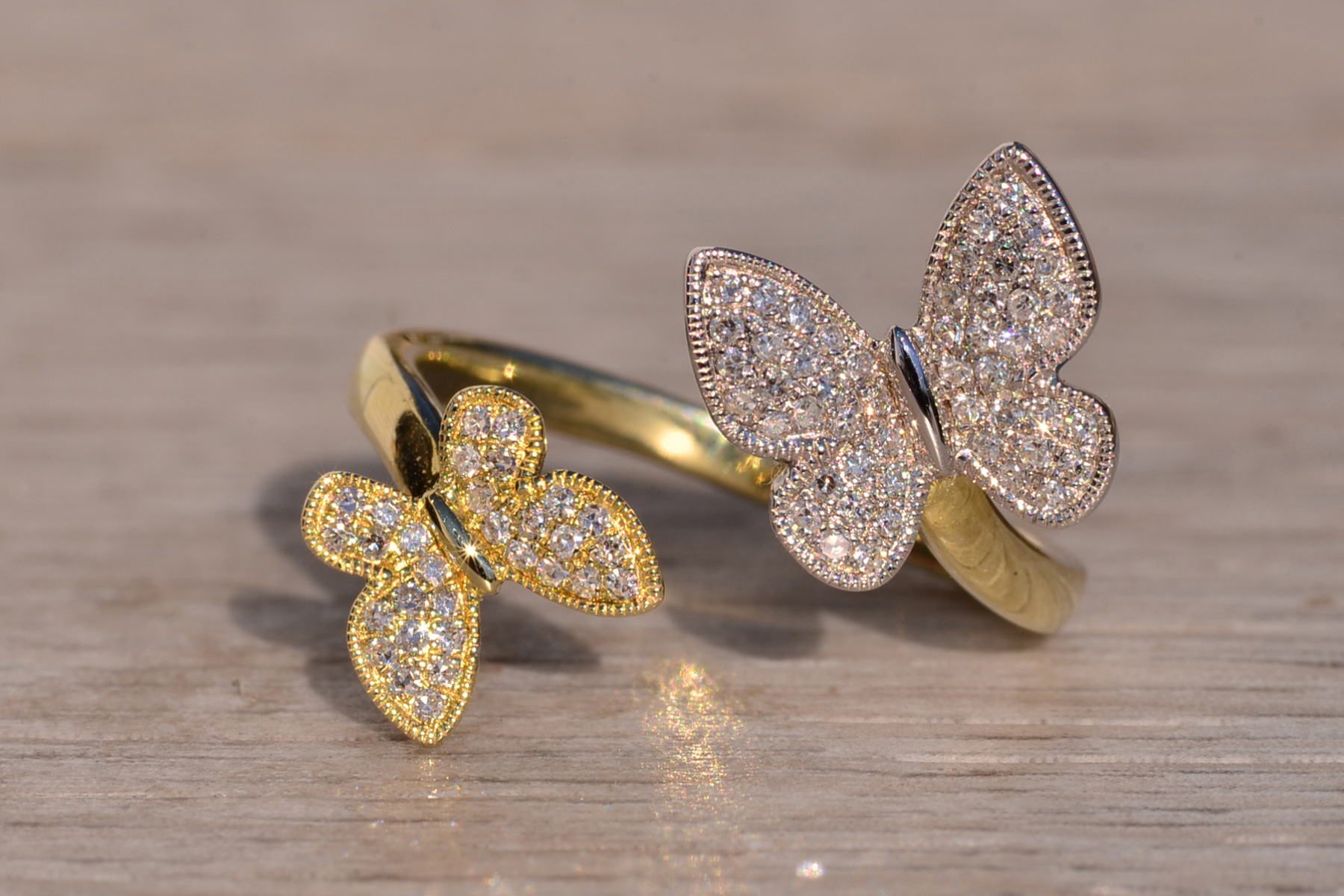 The 5th Avenue: Butterfly Bypass Ring in White and Yellow Gold - Image 7