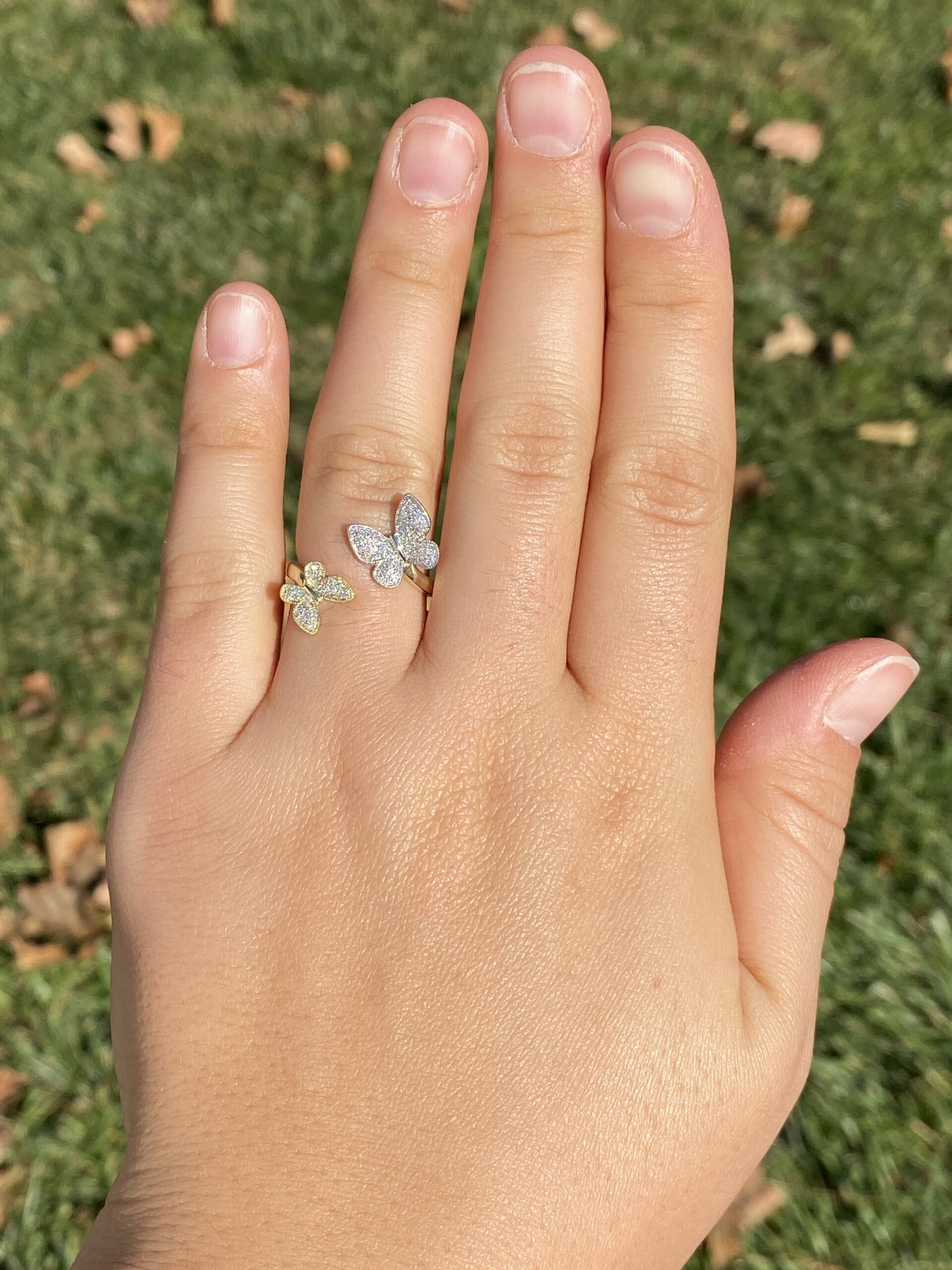 The 5th Avenue: Butterfly Bypass Ring in White and Yellow Gold - Image 8