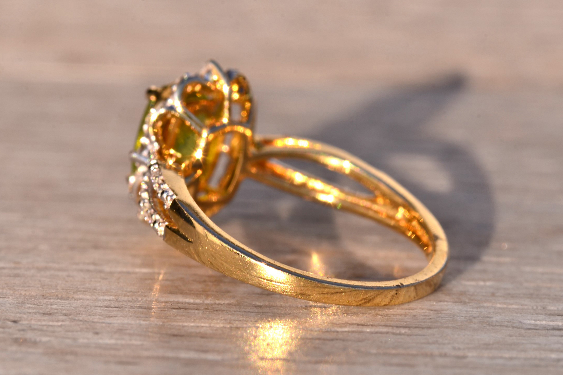 The 97th Avenue: Peridot and Natural Diamond Ring in Yellow Gold - Image 4