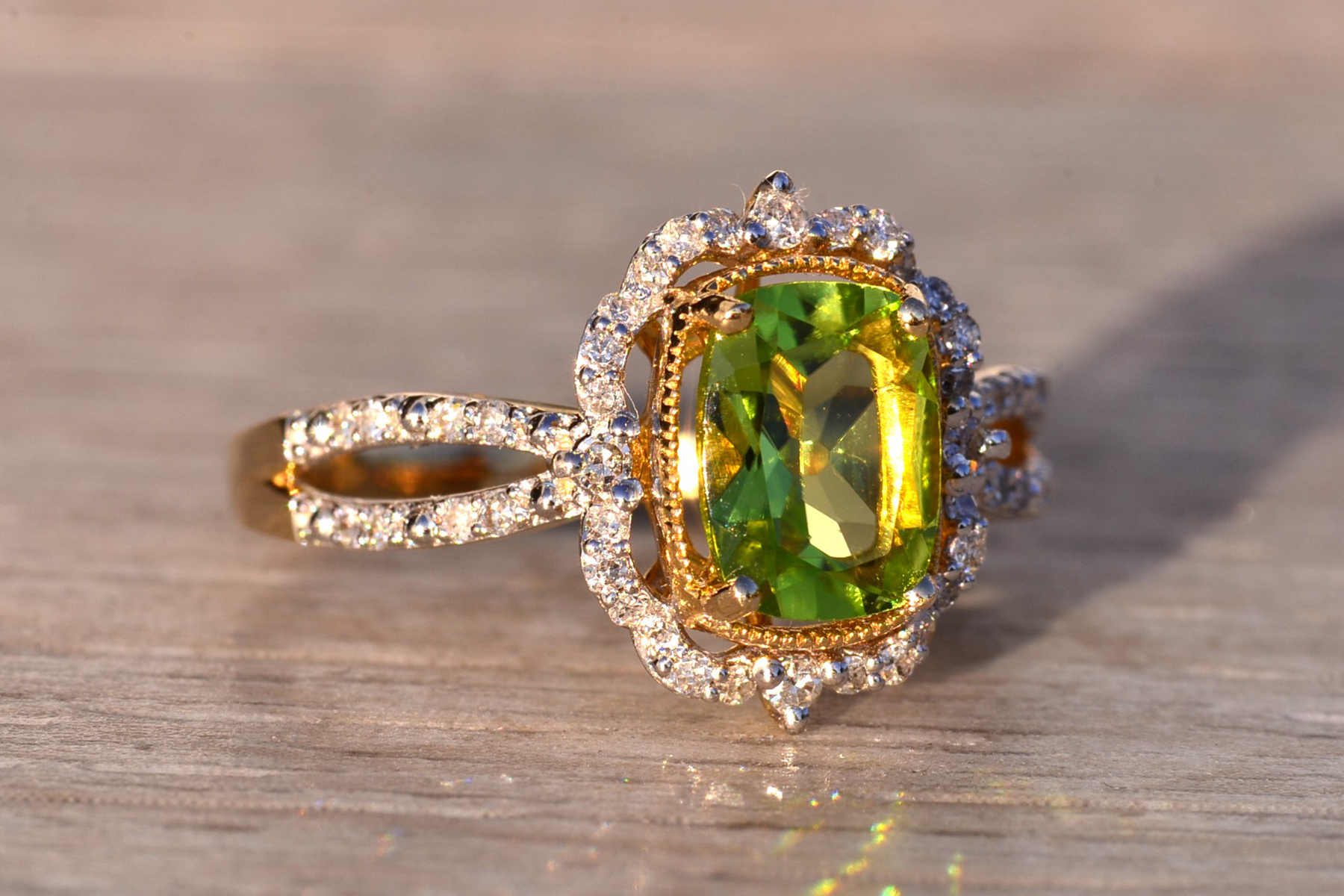 The 97th Avenue: Peridot and Natural Diamond Ring in Yellow Gold - Image 6