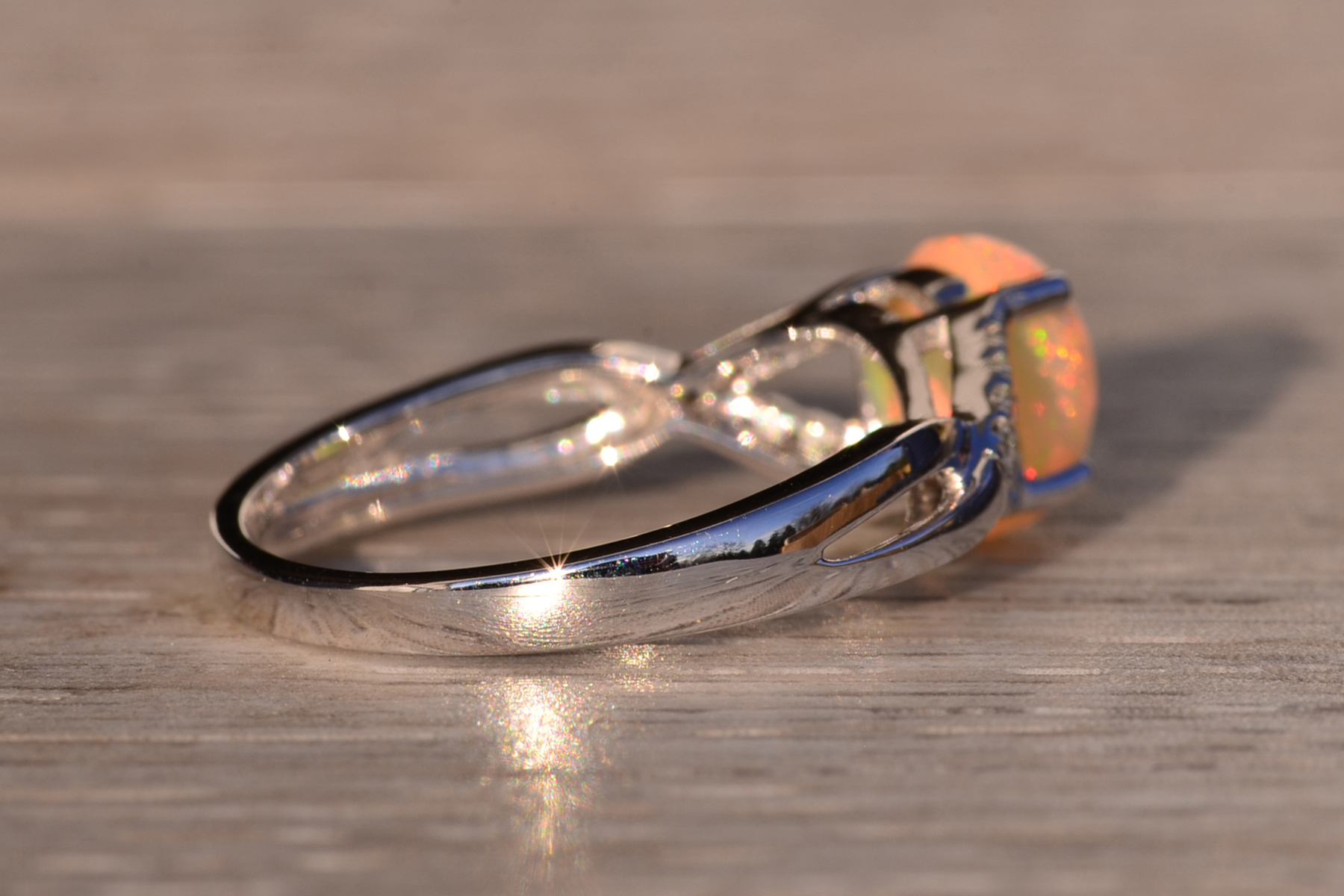 The 107th Street: Opal and Diamond Ring in White Gold - Image 5