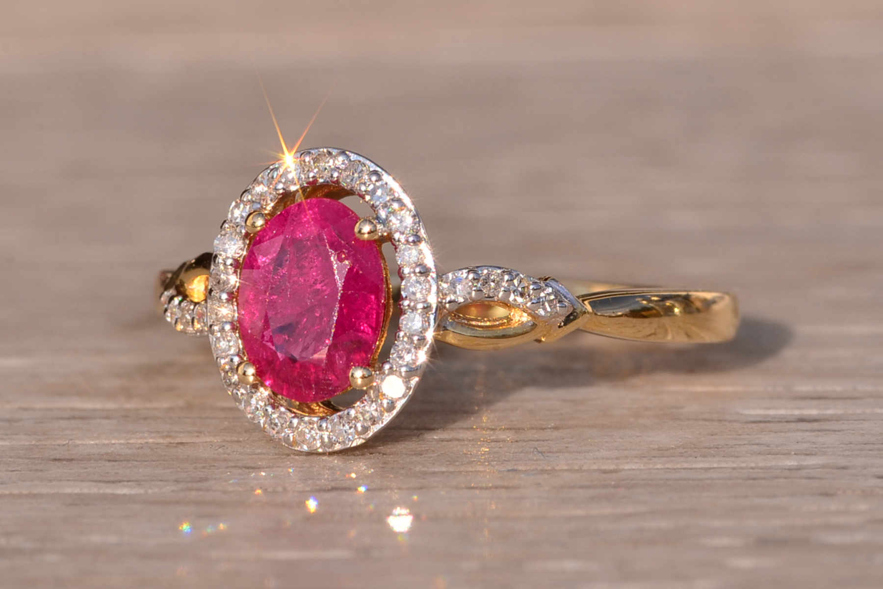 The 105th Avenue: Natural Ruby and Diamond Halo Ring in Yellow Gold - Image 3