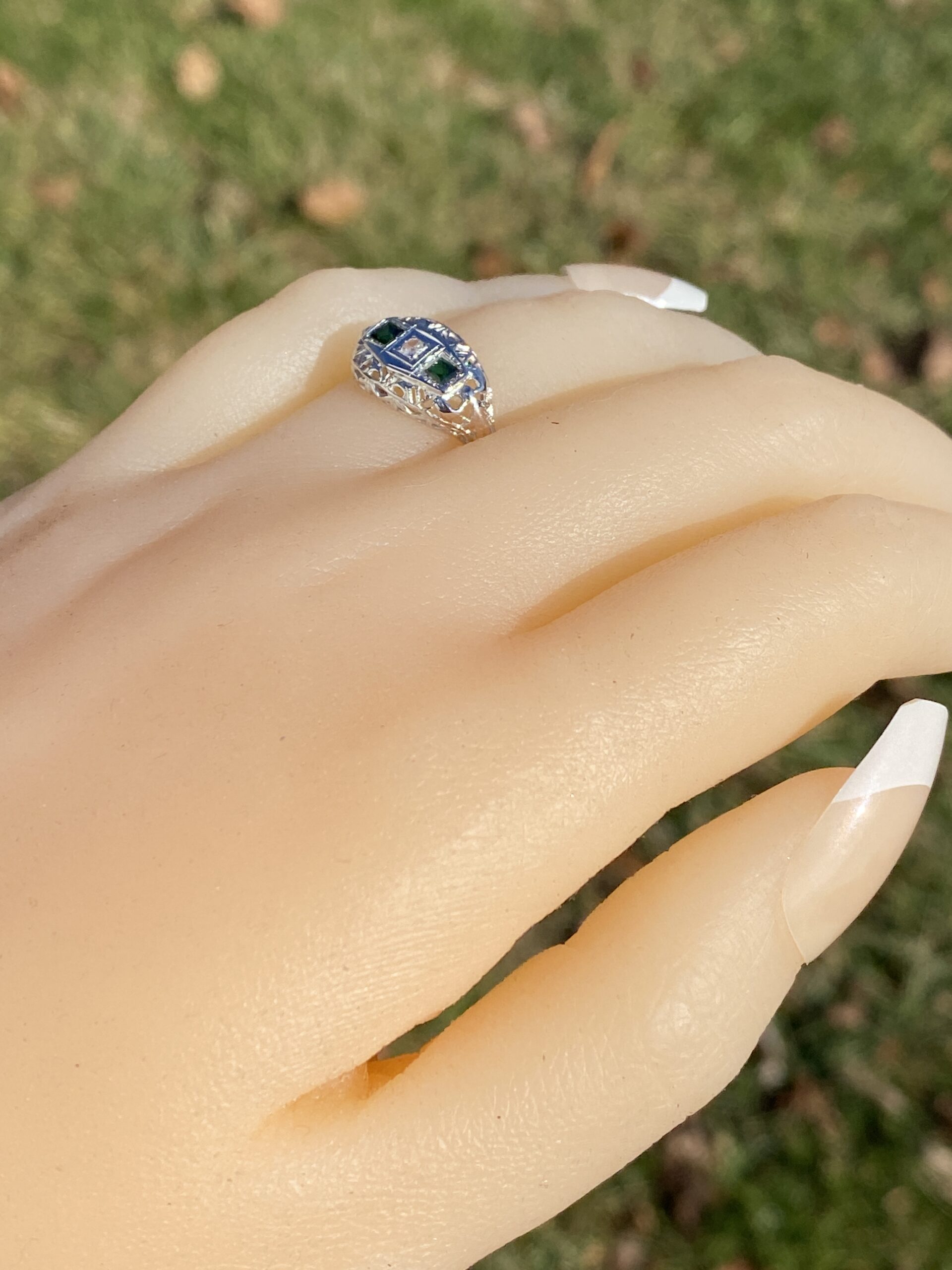 The 132nd Avenue: Antique Filigree Diamond and Emerald Ring in White Gold - Image 9