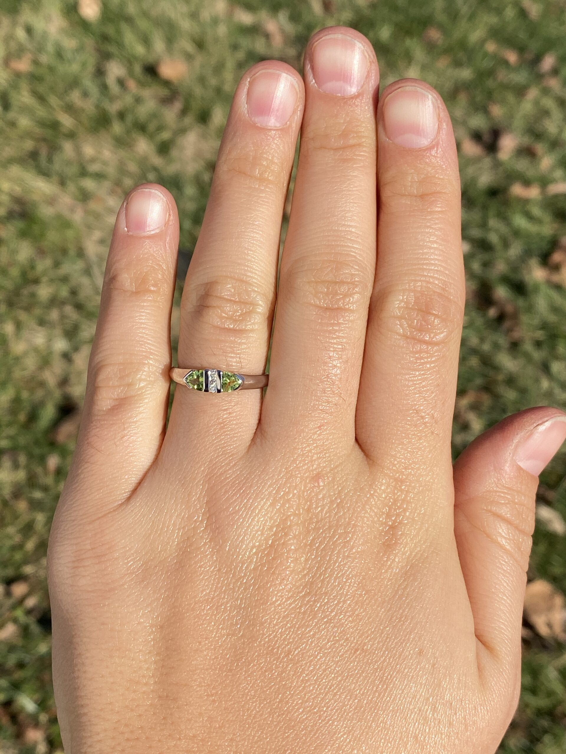 The 117th Avenue: Peridot and Diamond Modernist Band in White Gold - Image 8