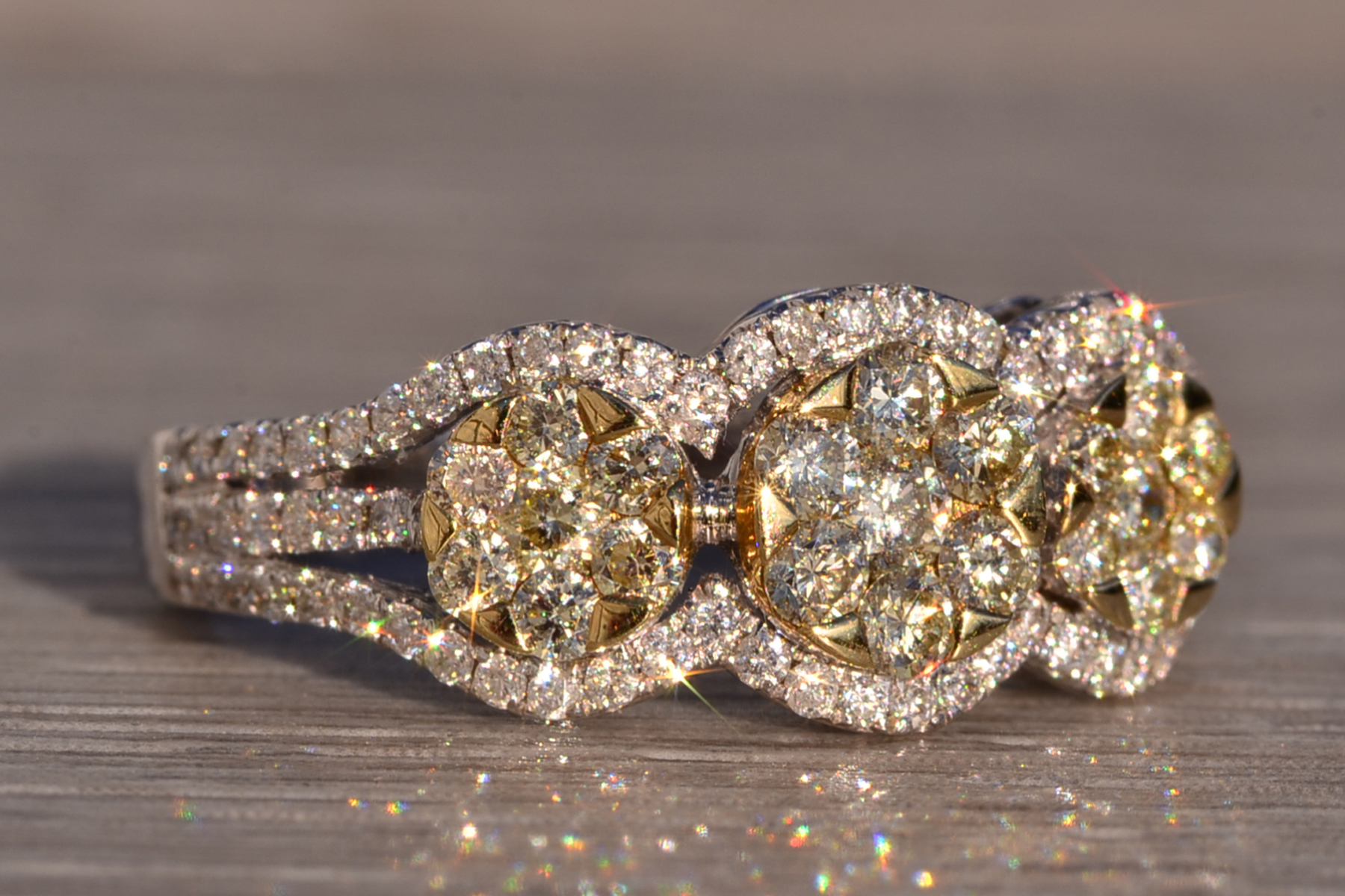 The 127th Avenue: Effy Signed Diamond Cluster Ring in White and Yellow Gold - Image 6