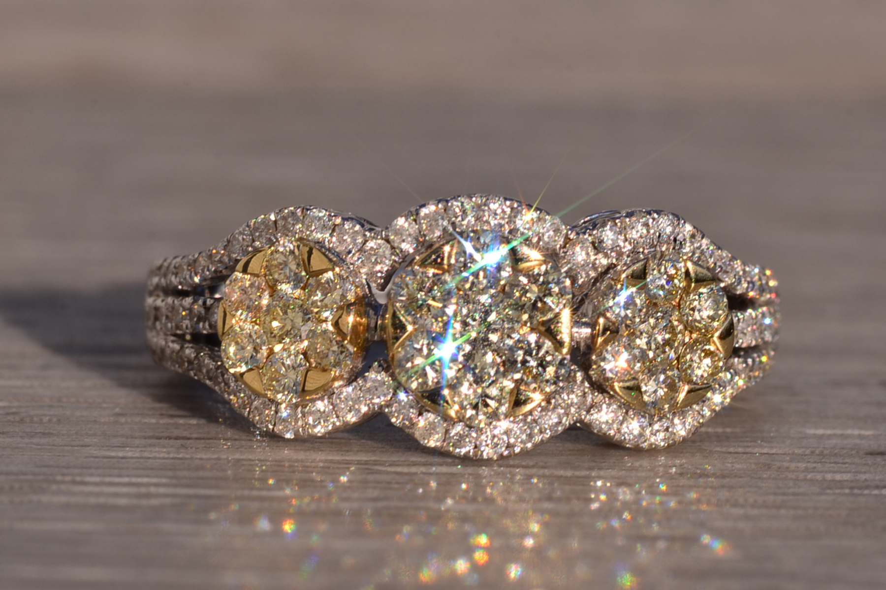 The 127th Avenue: Effy Signed Diamond Cluster Ring in White and Yellow Gold - Image 7