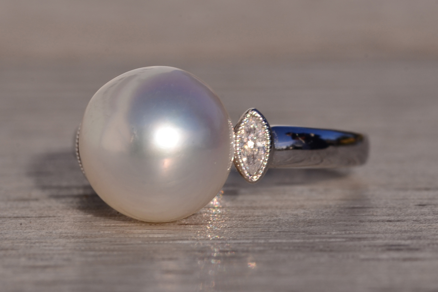 The 115th Avenue: Akoya Pearl and Natural Diamond Ring in White Gold - Image 3