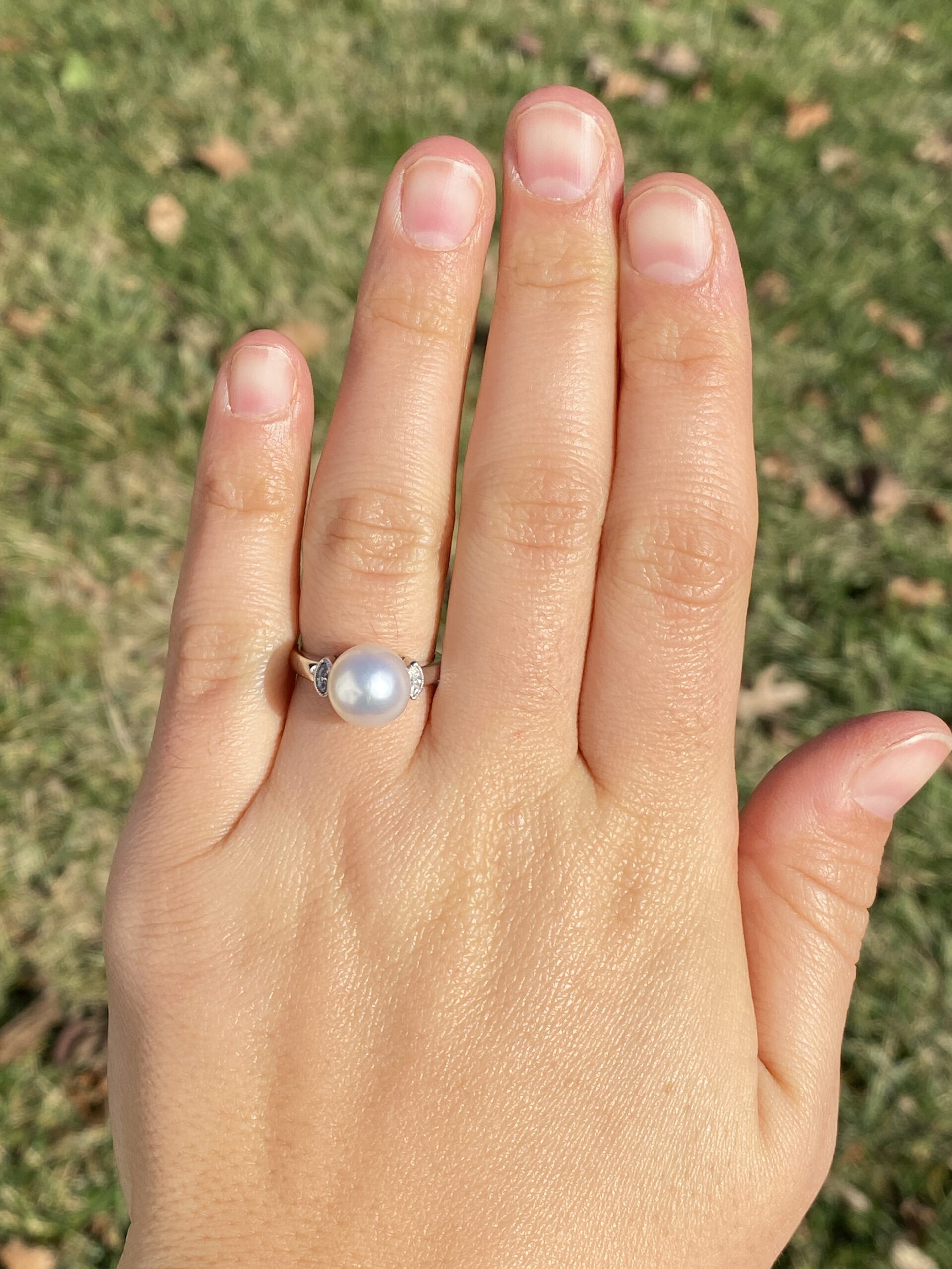 The 115th Avenue: Akoya Pearl and Natural Diamond Ring in White Gold - Image 8