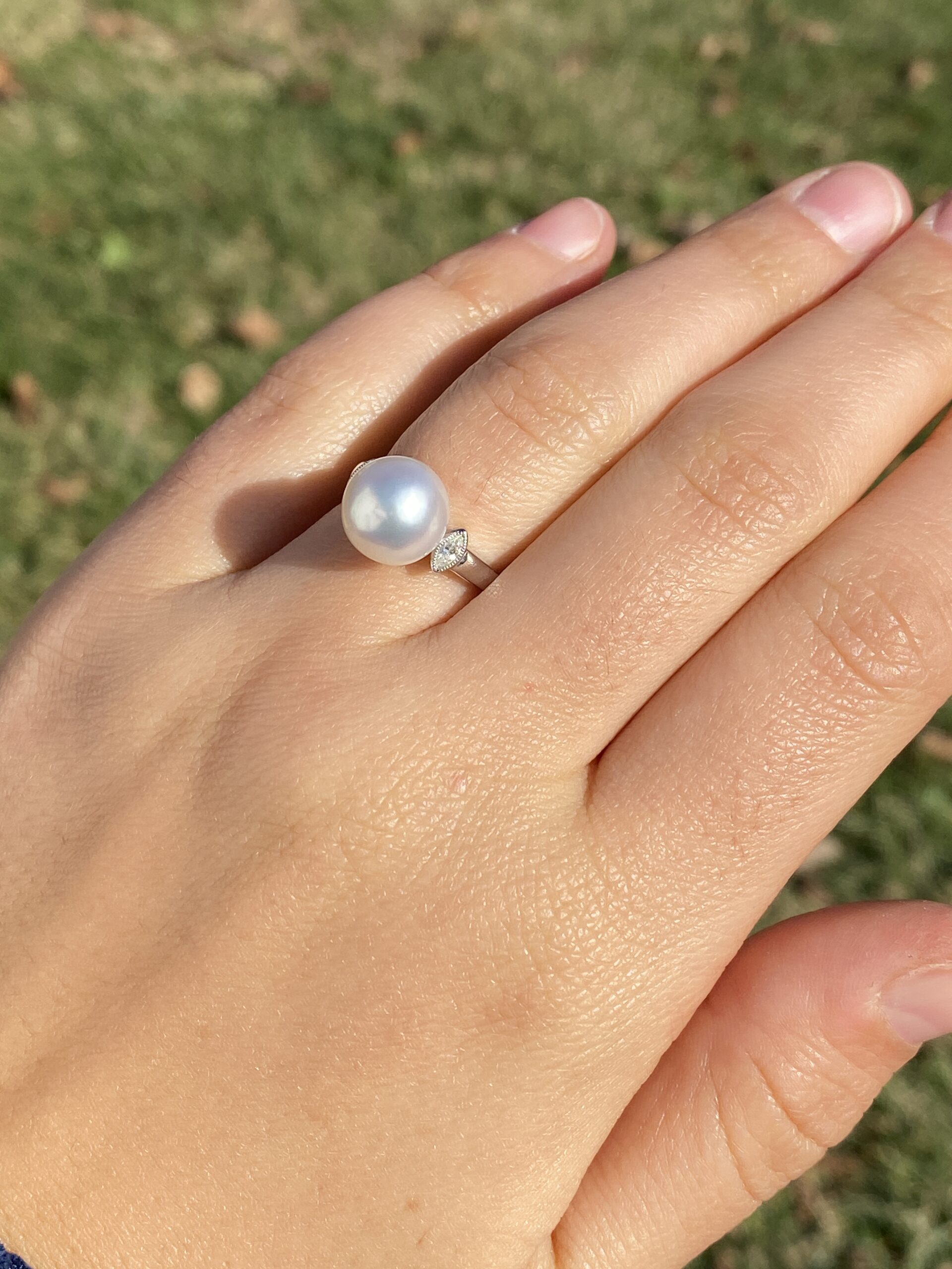 The 115th Avenue: Akoya Pearl and Natural Diamond Ring in White Gold - Image 9