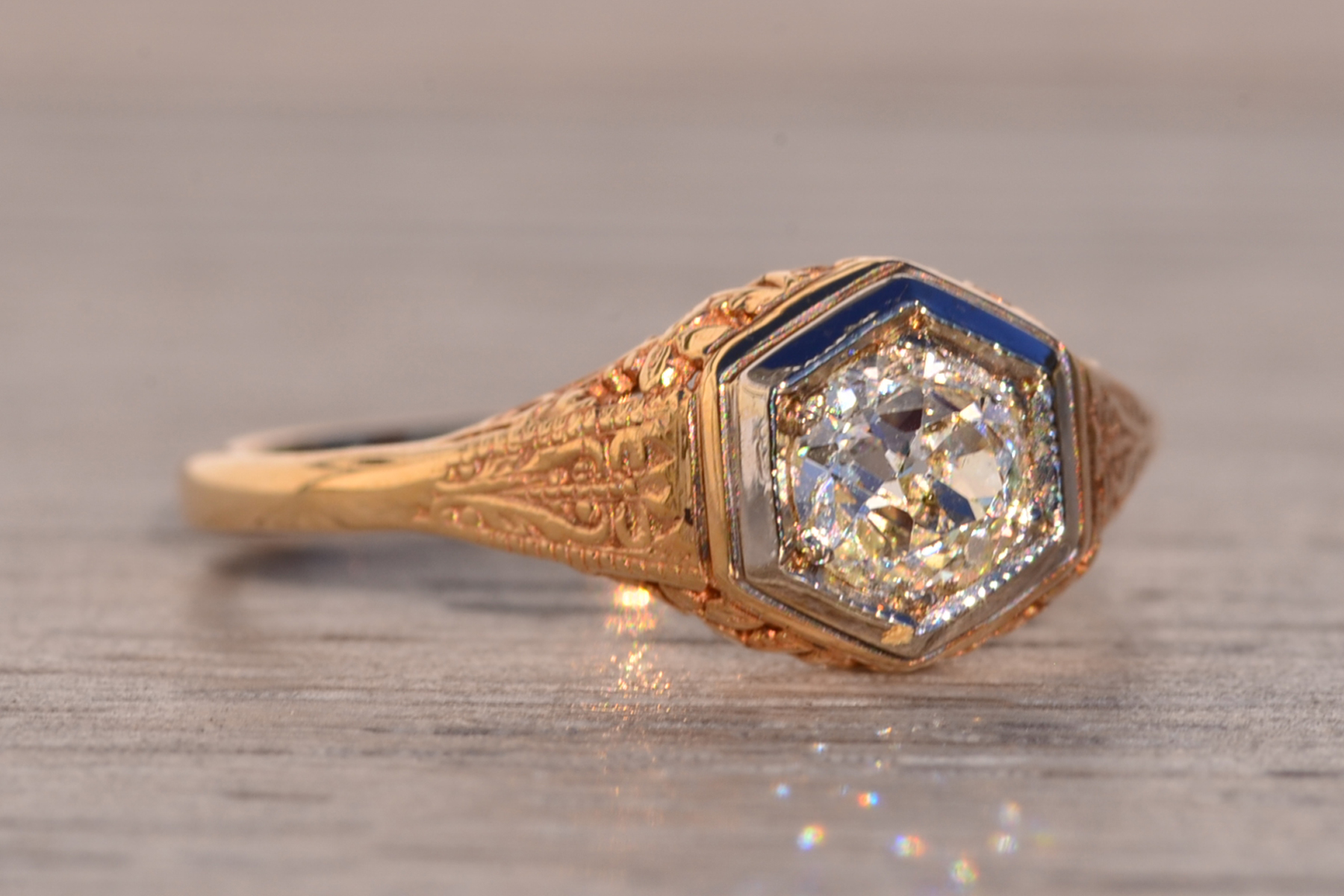 SOLD - The 192nd Avenue: Antique Filigree Ring in Yellow Gold with Natural Diamond - Image 6