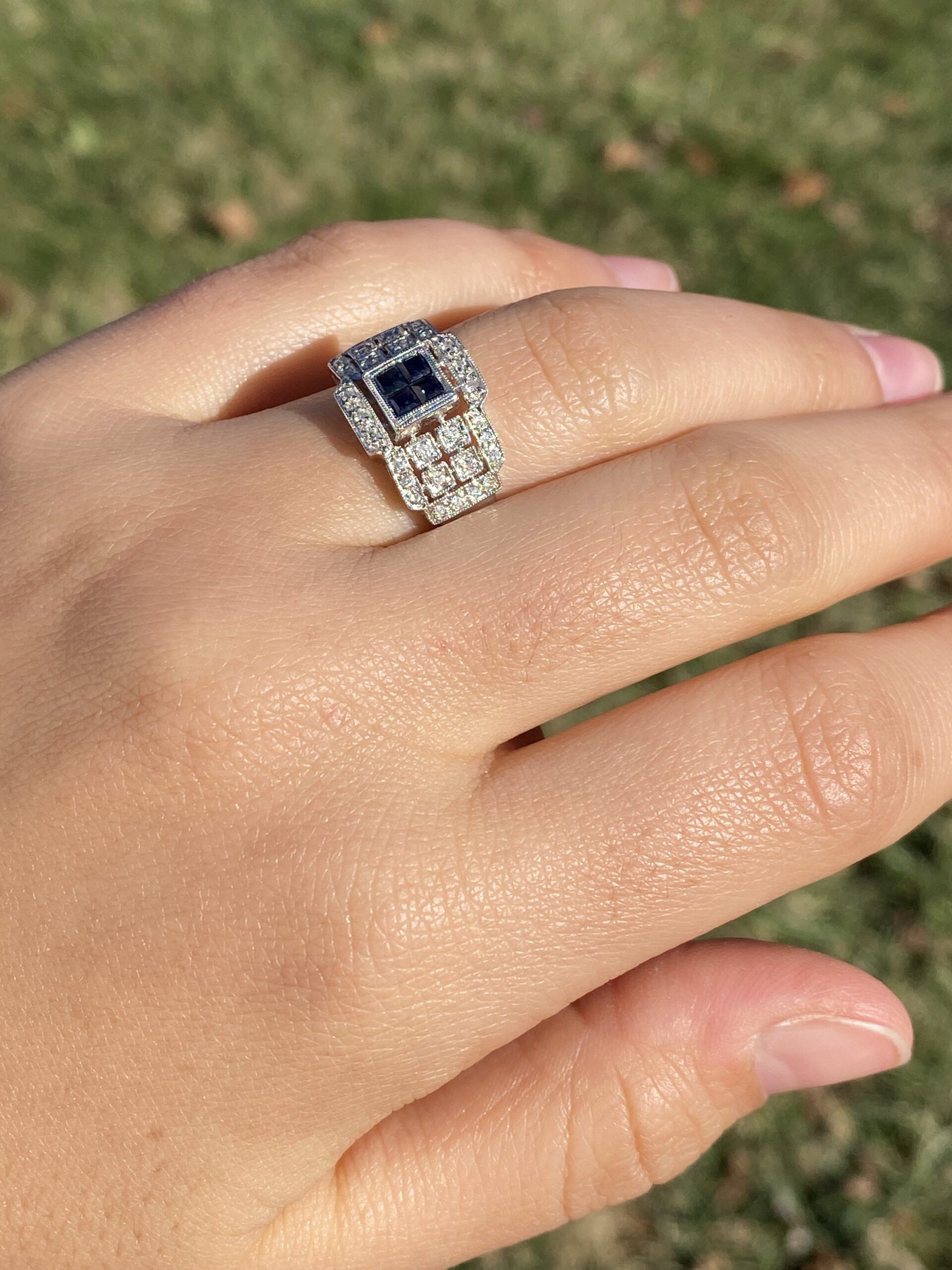 The 199th Avenue: Contemporary Sapphire and Natural Diamond Ring in White Gold - Image 10