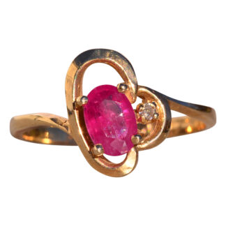 Nueve Avenida: Free Formed Natural Ruby and Natural Diamond Ring in Yellow Gold