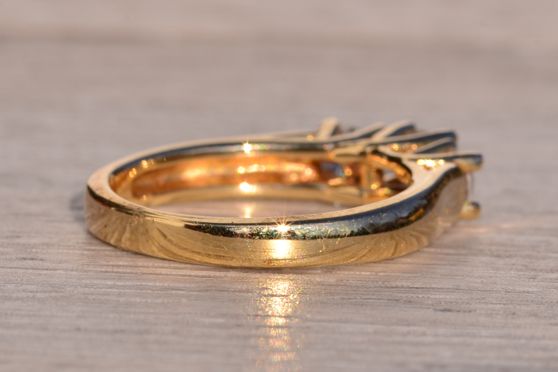 The Klamath River: Vintage Past Present Future Diamond Ring in Yellow Gold - Image 5