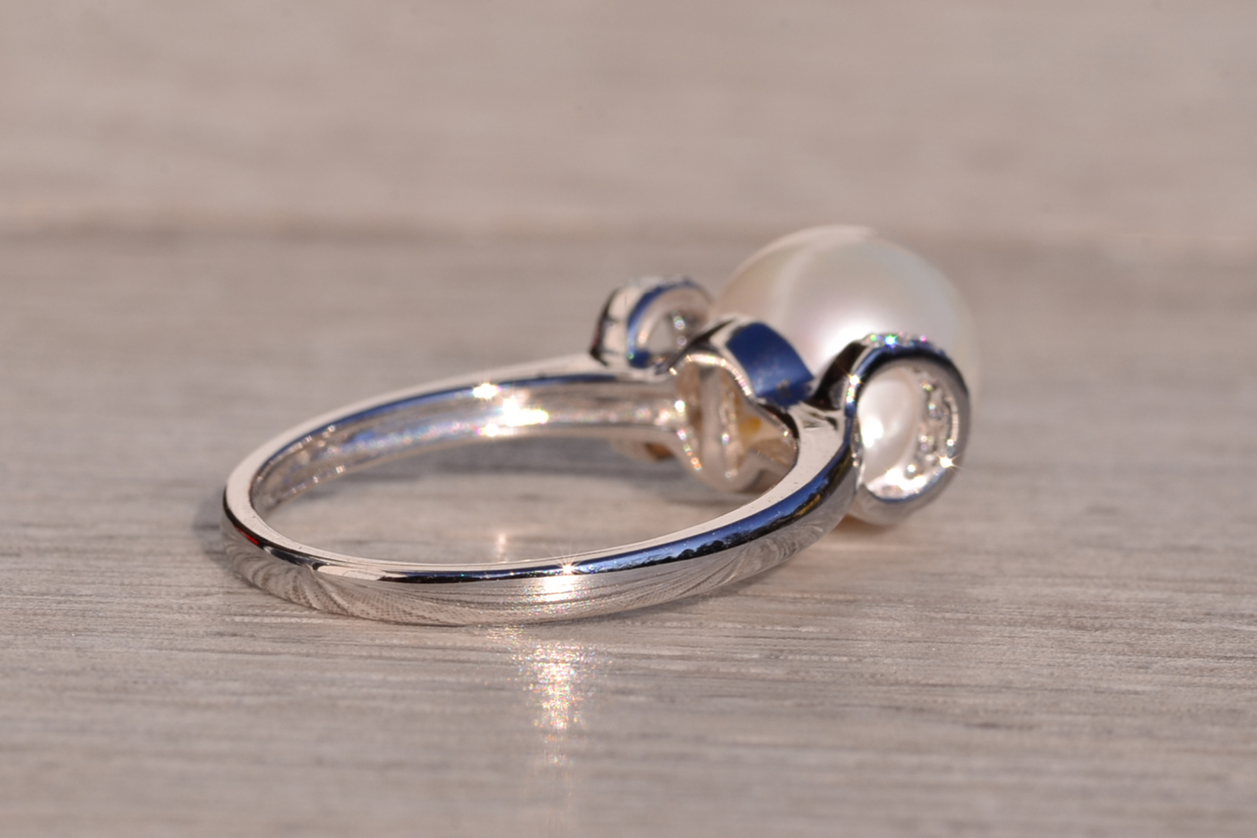 The Denali Mountain: Akoya Pearl and Natural Diamond Ring in White Gold - Image 5