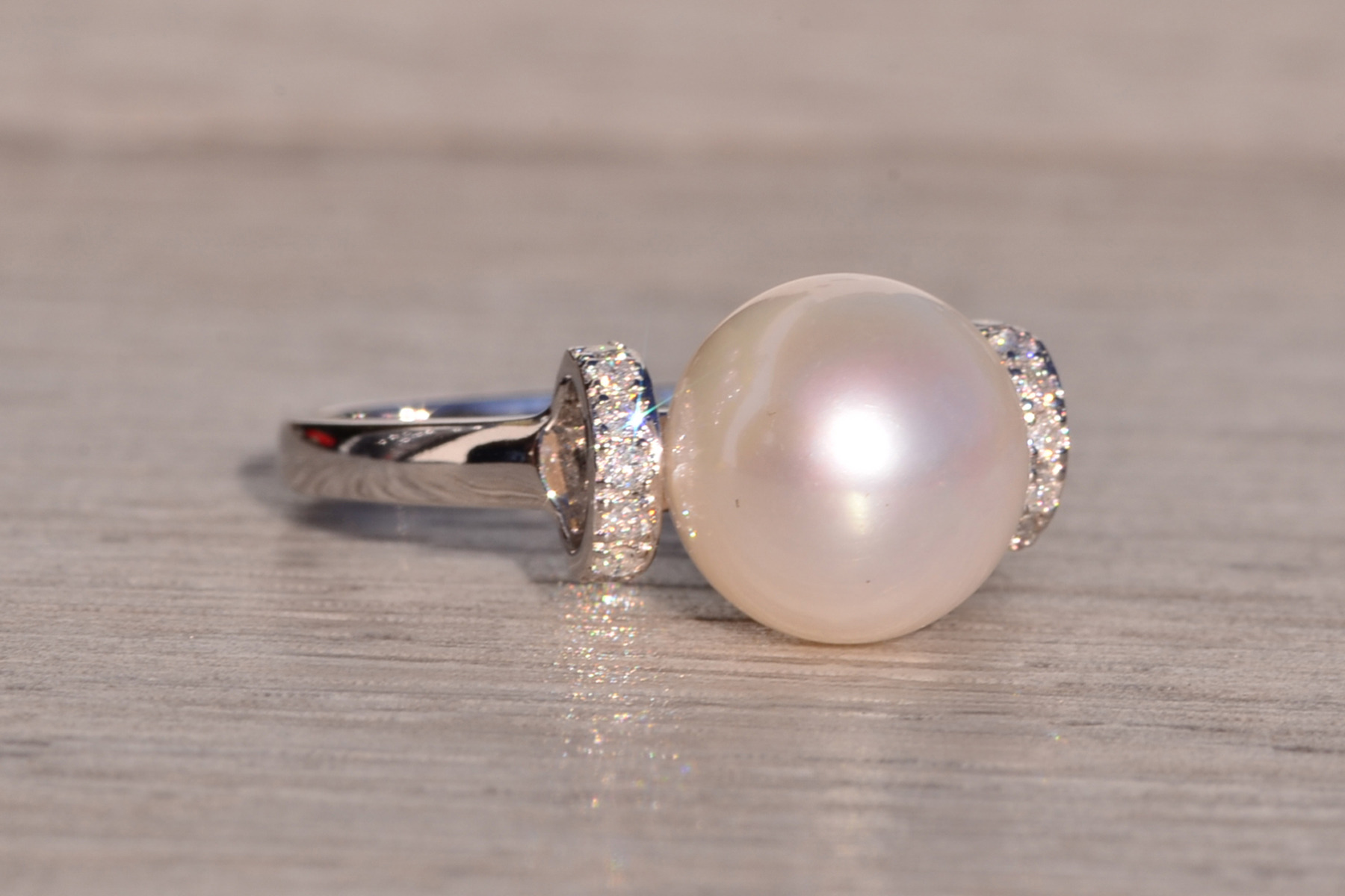 The Denali Mountain: Akoya Pearl and Natural Diamond Ring in White Gold - Image 6