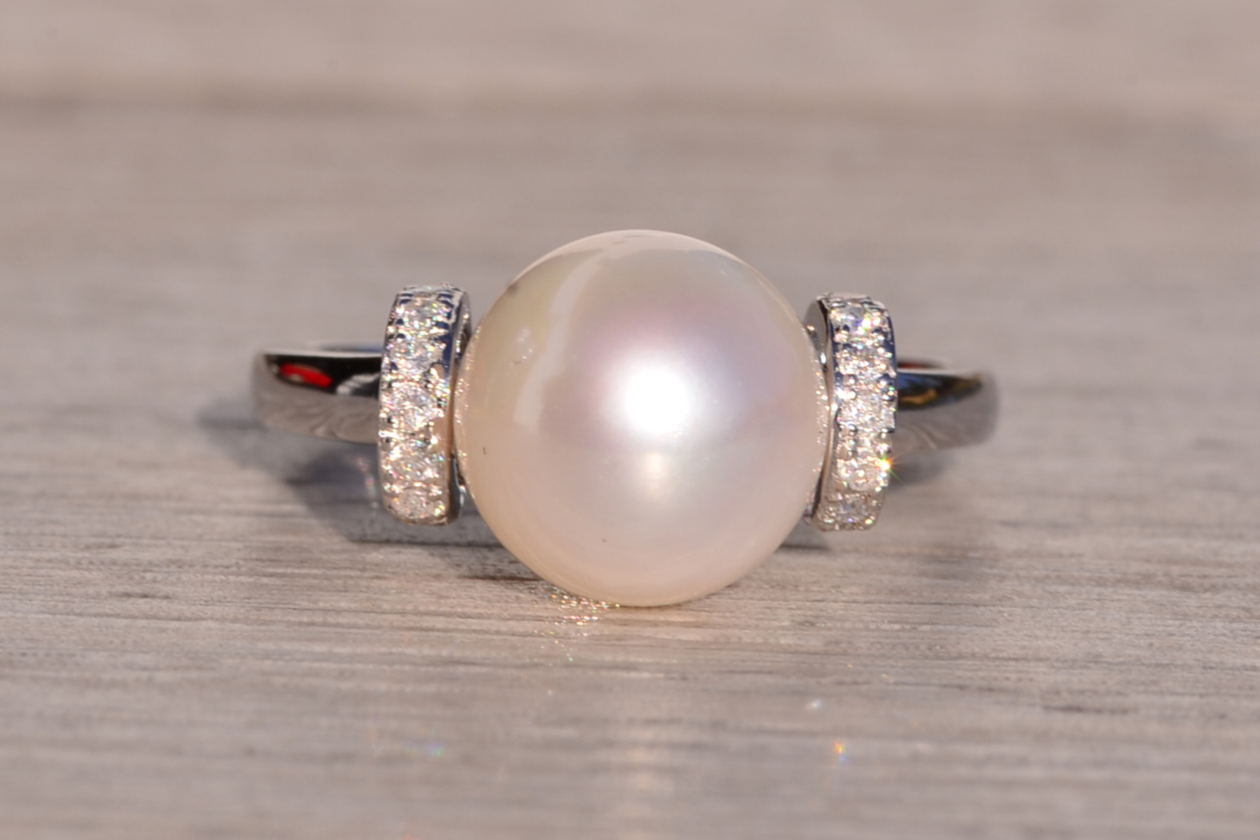 The Denali Mountain: Akoya Pearl and Natural Diamond Ring in White Gold - Image 7