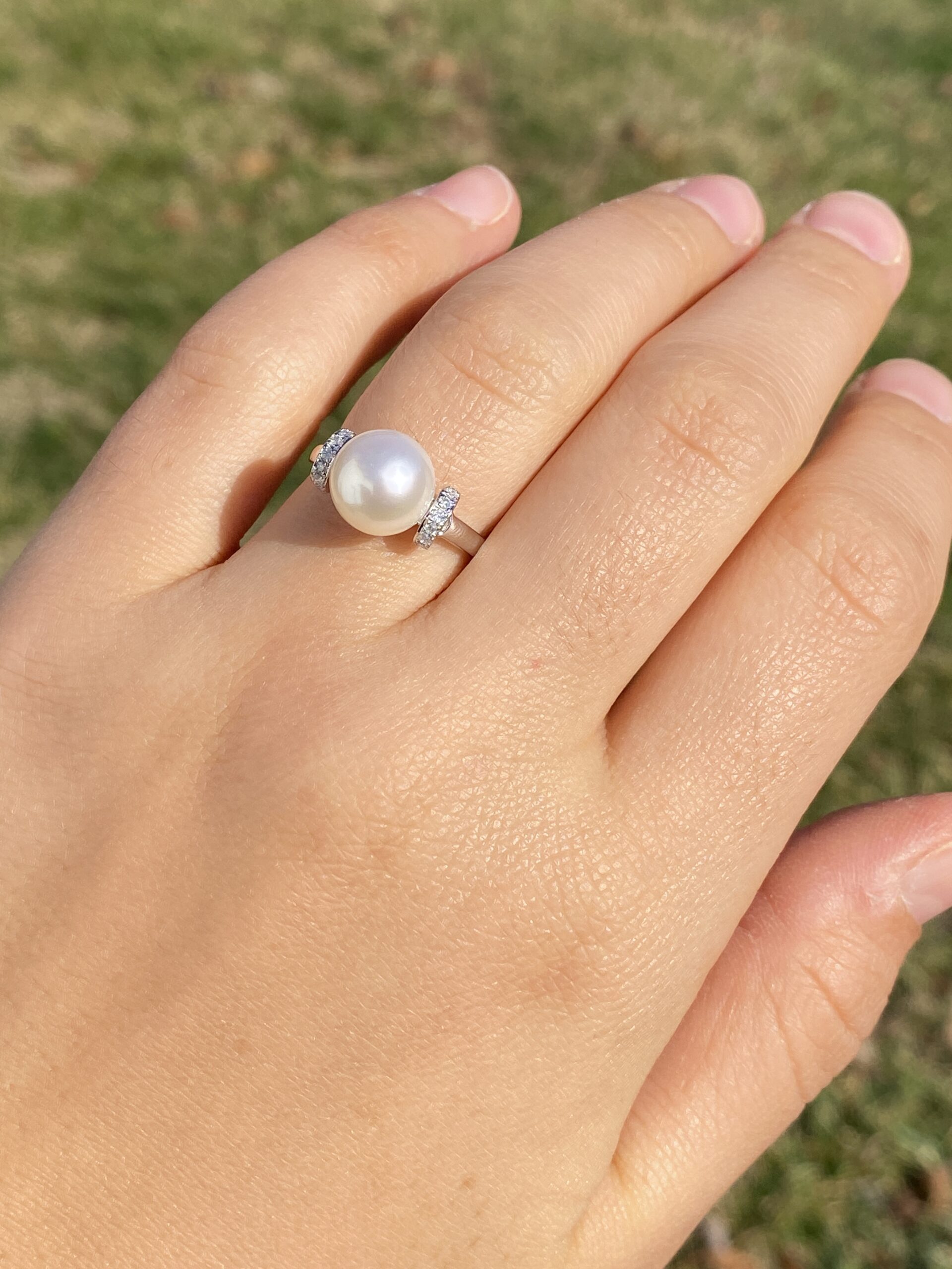 The Denali Mountain: Akoya Pearl and Natural Diamond Ring in White Gold - Image 9