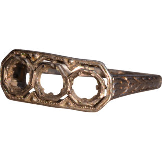 Antique Filigree Three Stone Mount in Platinum