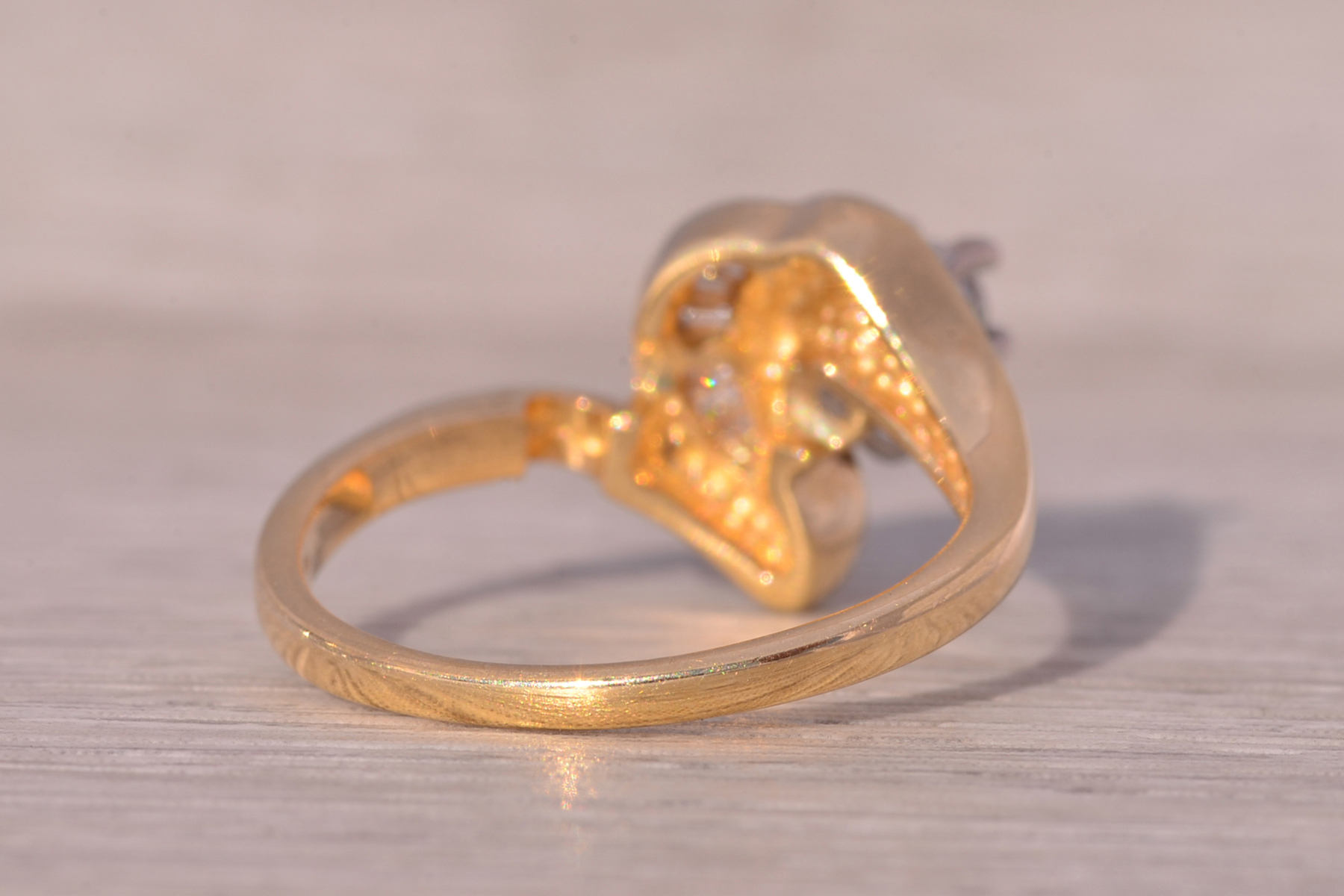 The Ballarat: Vintage Circa 1980's Yellow Gold Natural Diamond Engagement Ring - Image 5