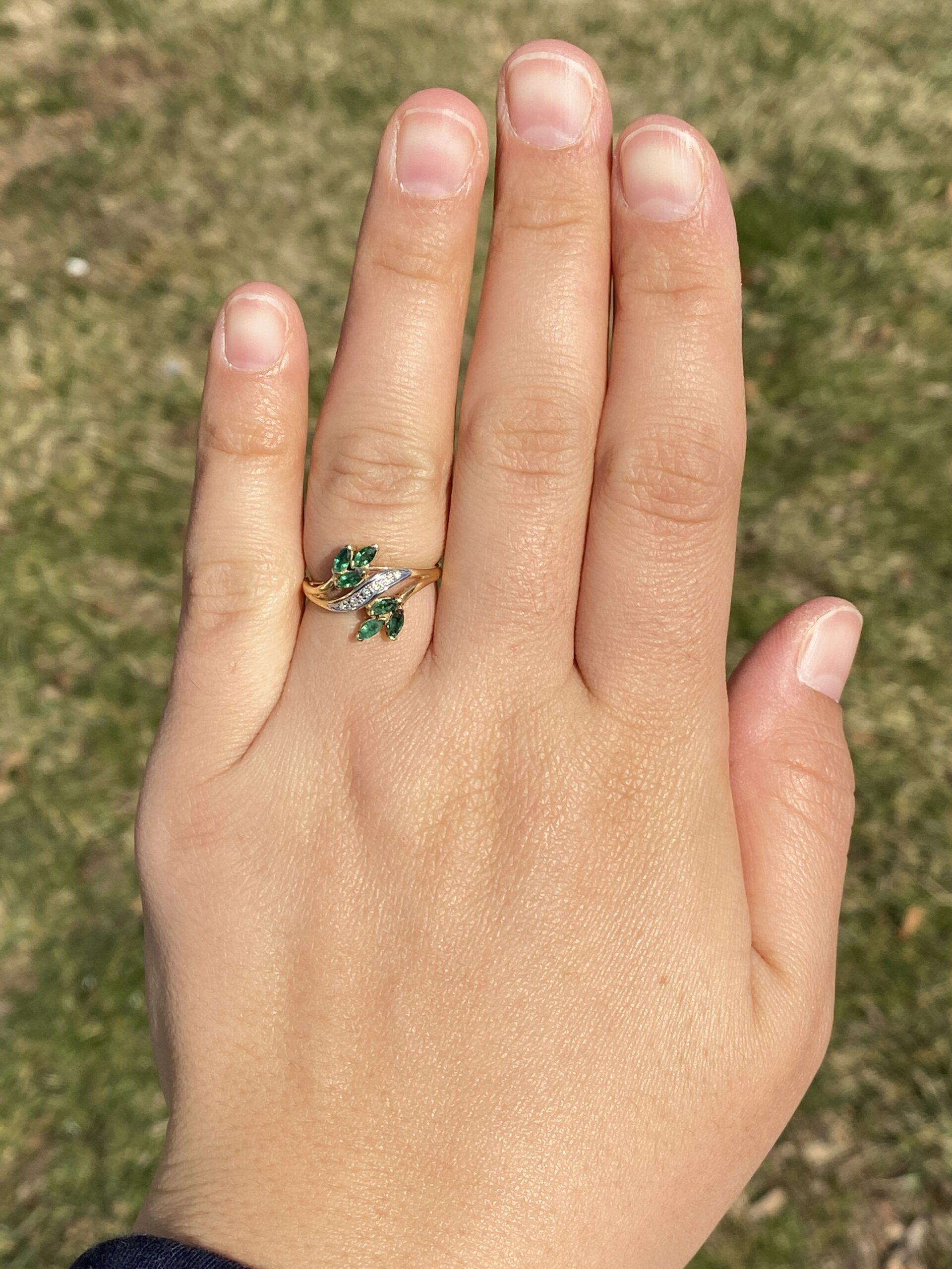 The Bifan: Emerald and Natural Diamond Bypass Ring in Yellow Gold - Image 8
