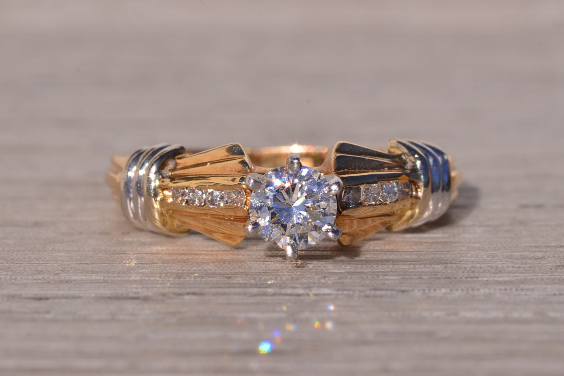 The Drop: Vintage Engagement Ring with Natural Diamond in Yellow Gold - Image 2