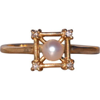 The Experienced:  Pearl and Natural Diamond Ring in Yellow Gold