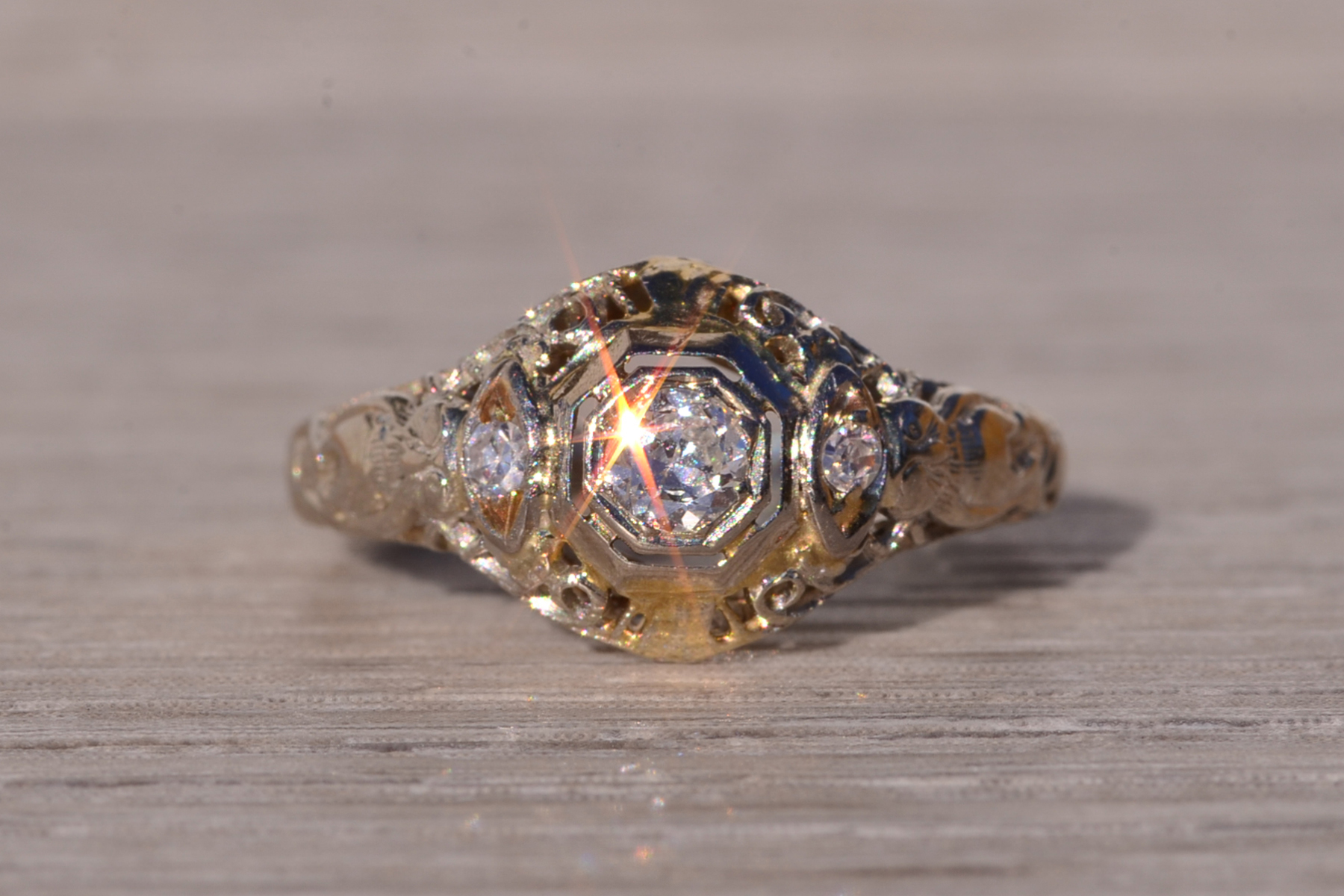 The Catch: Antique Filigree Engagement Ring with Natural Diamonds in White Gold - Image 2