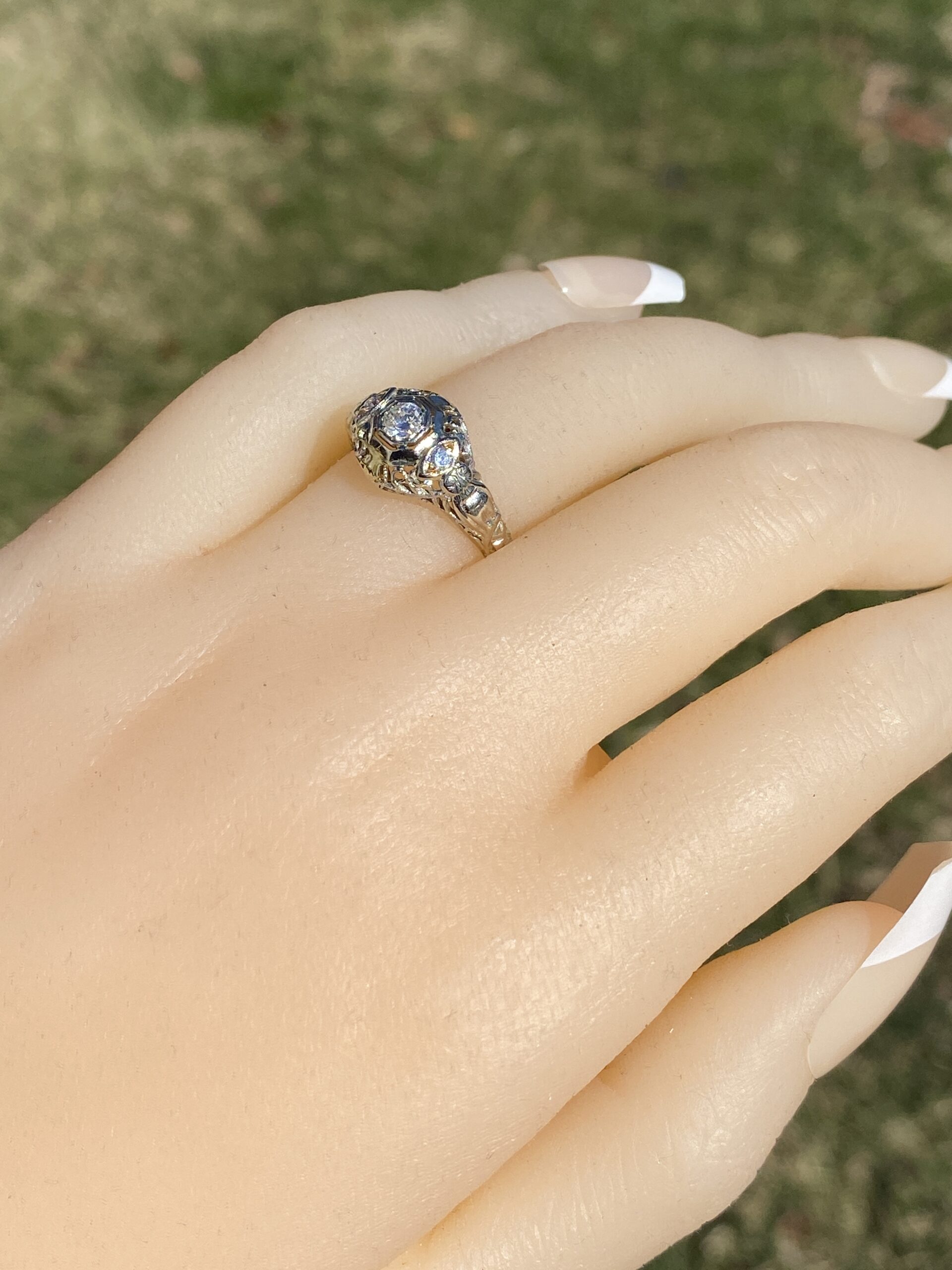 The Catch: Antique Filigree Engagement Ring with Natural Diamonds in White Gold - Image 9