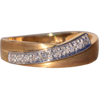 The Ruth: Yellow Gold and Natural Diamond Sweeping Band