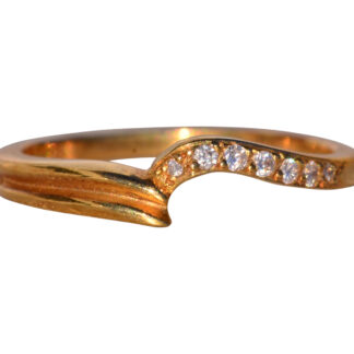 The Crest: Signed Yellow Gold and Natural Diamond Ring