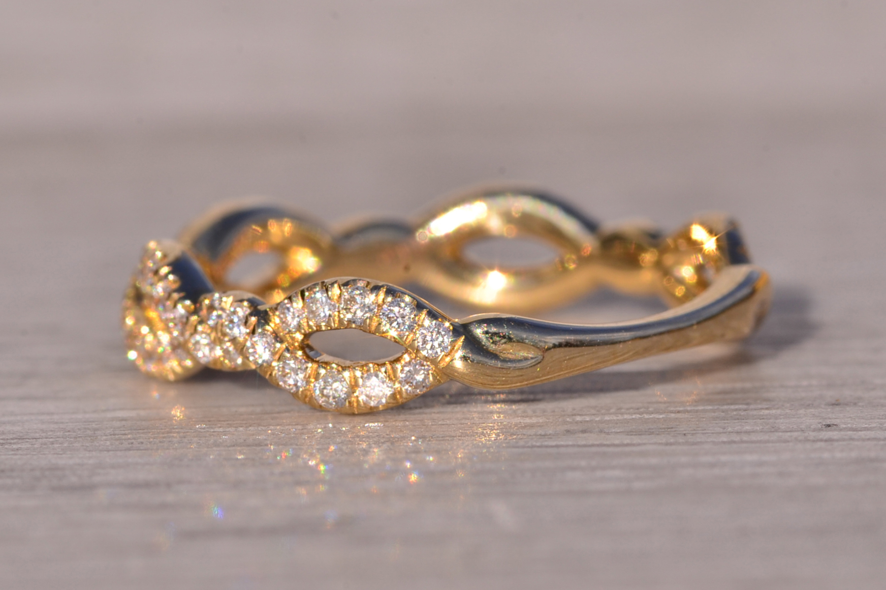 SOLD - The Gab Twist: Signed Gabriel and Company Twist Band with Natural Diamonds in Yellow Gold - Image 4