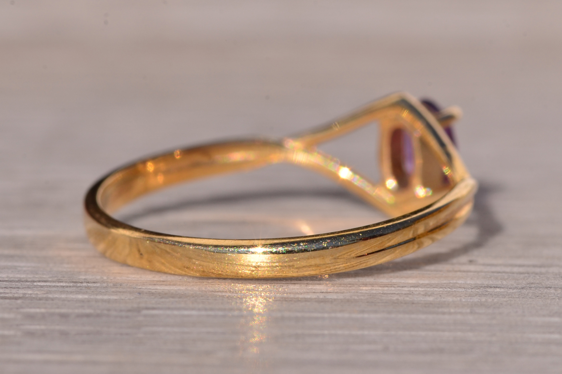The Crobly: Natural Amethyst Ring in Yellow Gold - Image 5