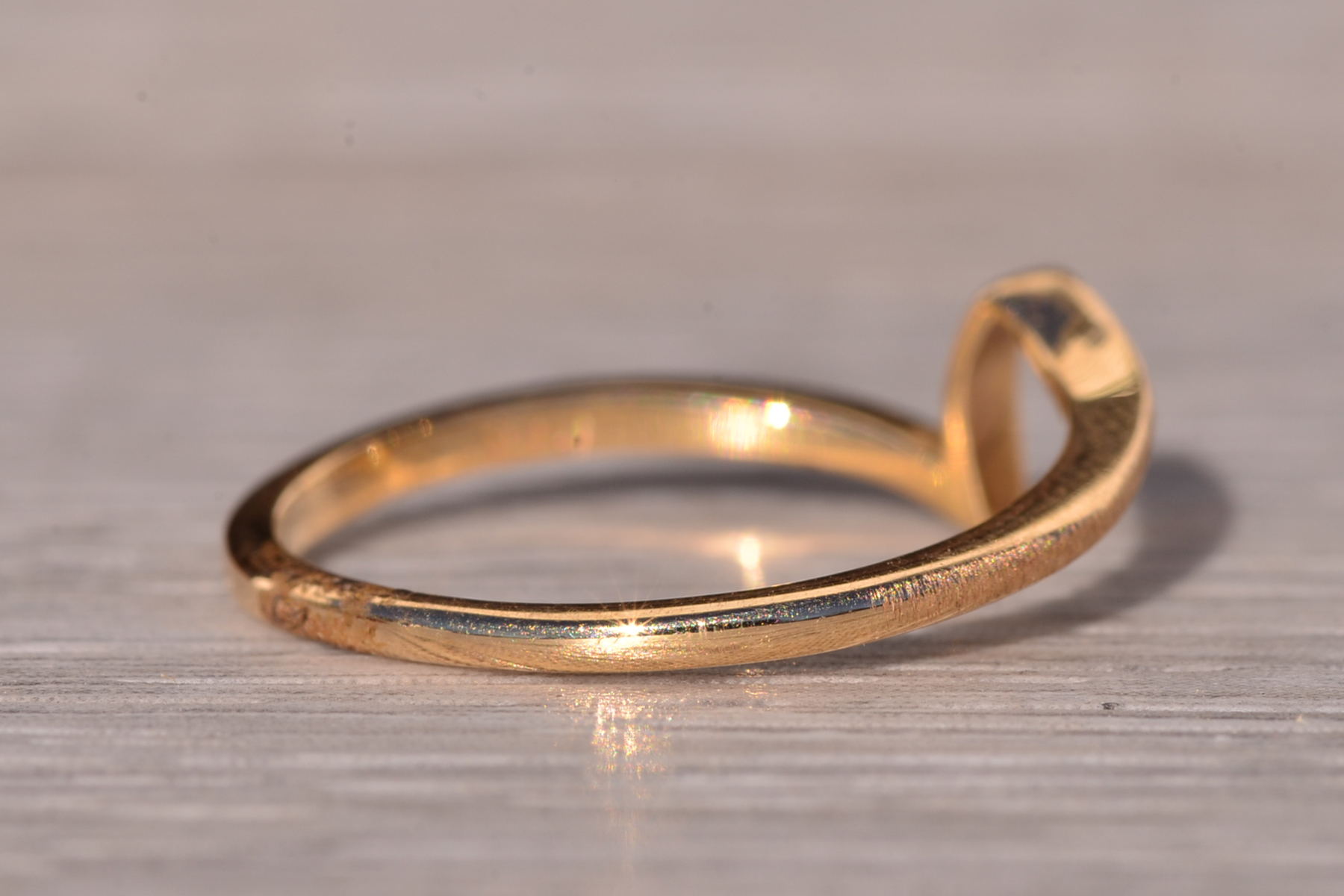 The Sweeping: Waved Yellow Gold Modern Ring in Yellow Gold - Image 5