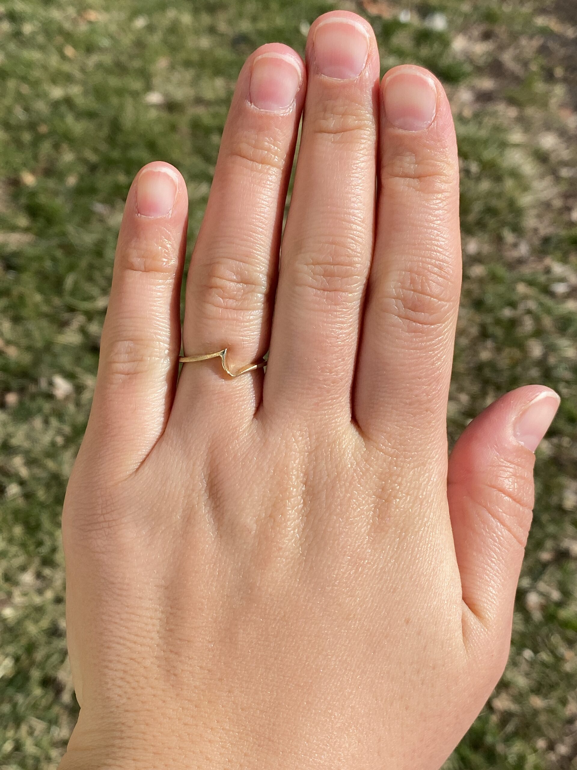 The Sweeping: Waved Yellow Gold Modern Ring in Yellow Gold - Image 8