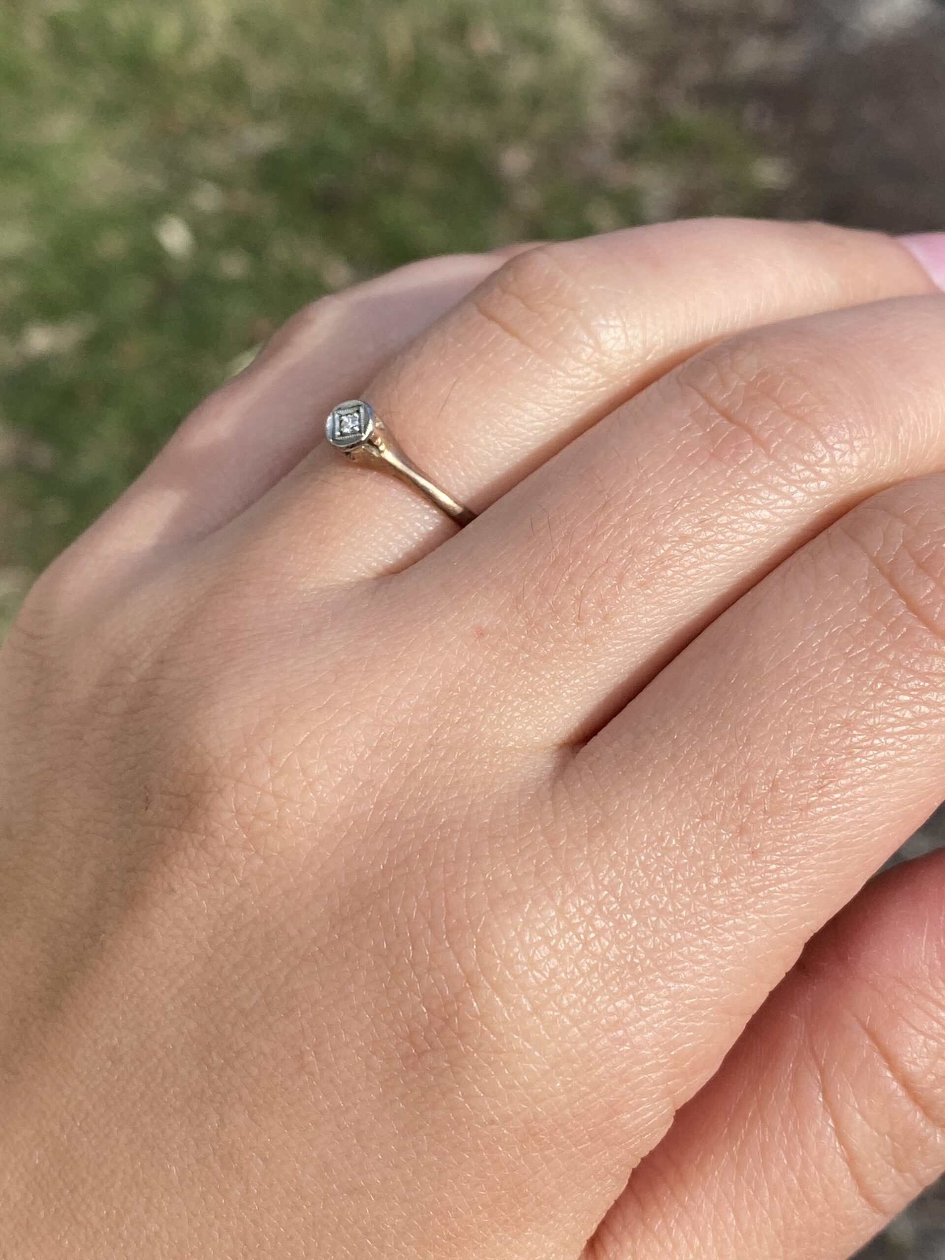 The Lenno: Antique Natural Diamond Promise Ring in Rose Gold - Image 9