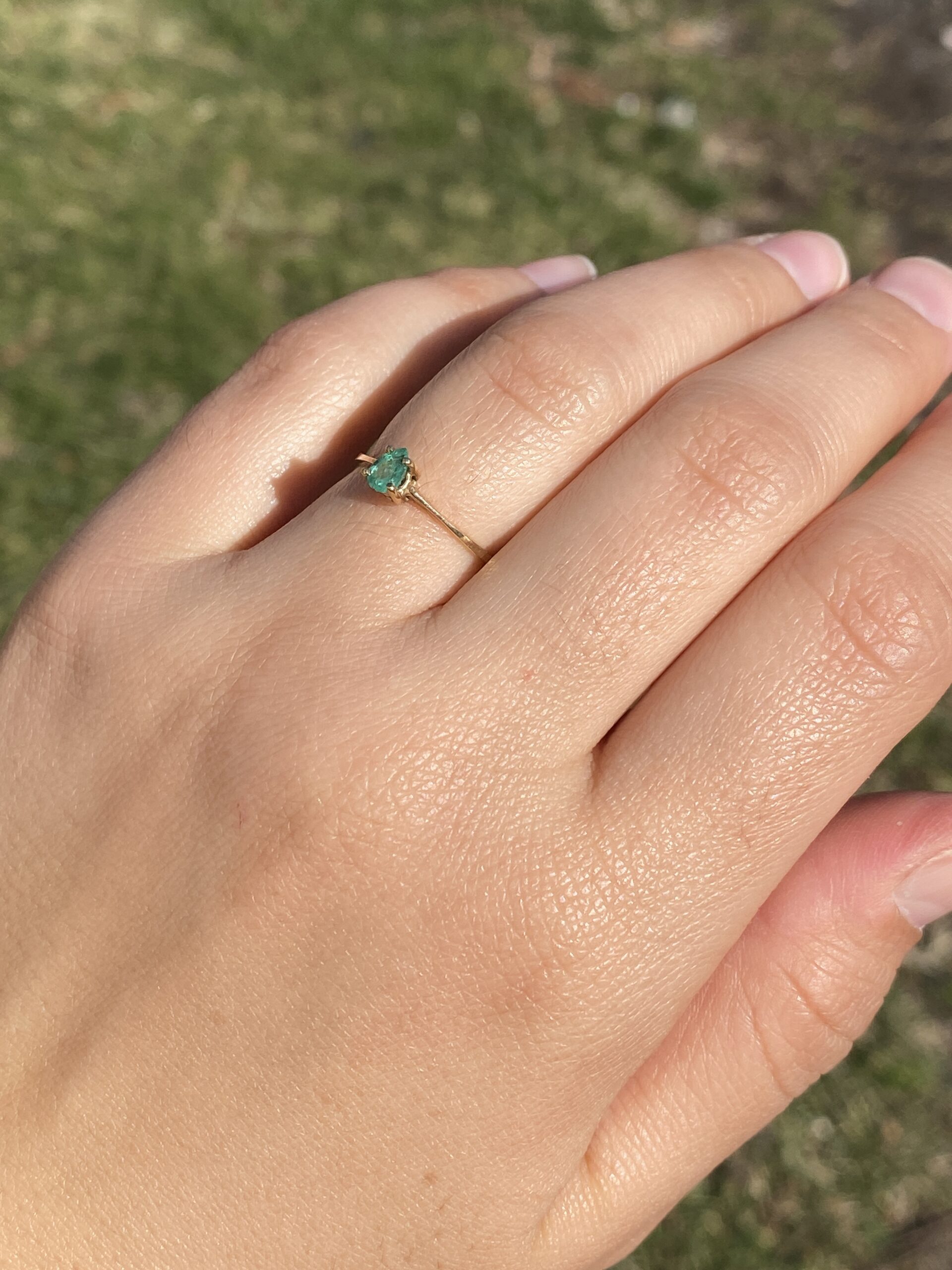 The Seafoam: Vivid Pear Shaped Natural Emerald in Yellow Gold - Image 9