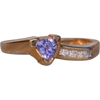 The Ania: Modern Tanzanite and Natural Diamond Ring in Yellow Gold