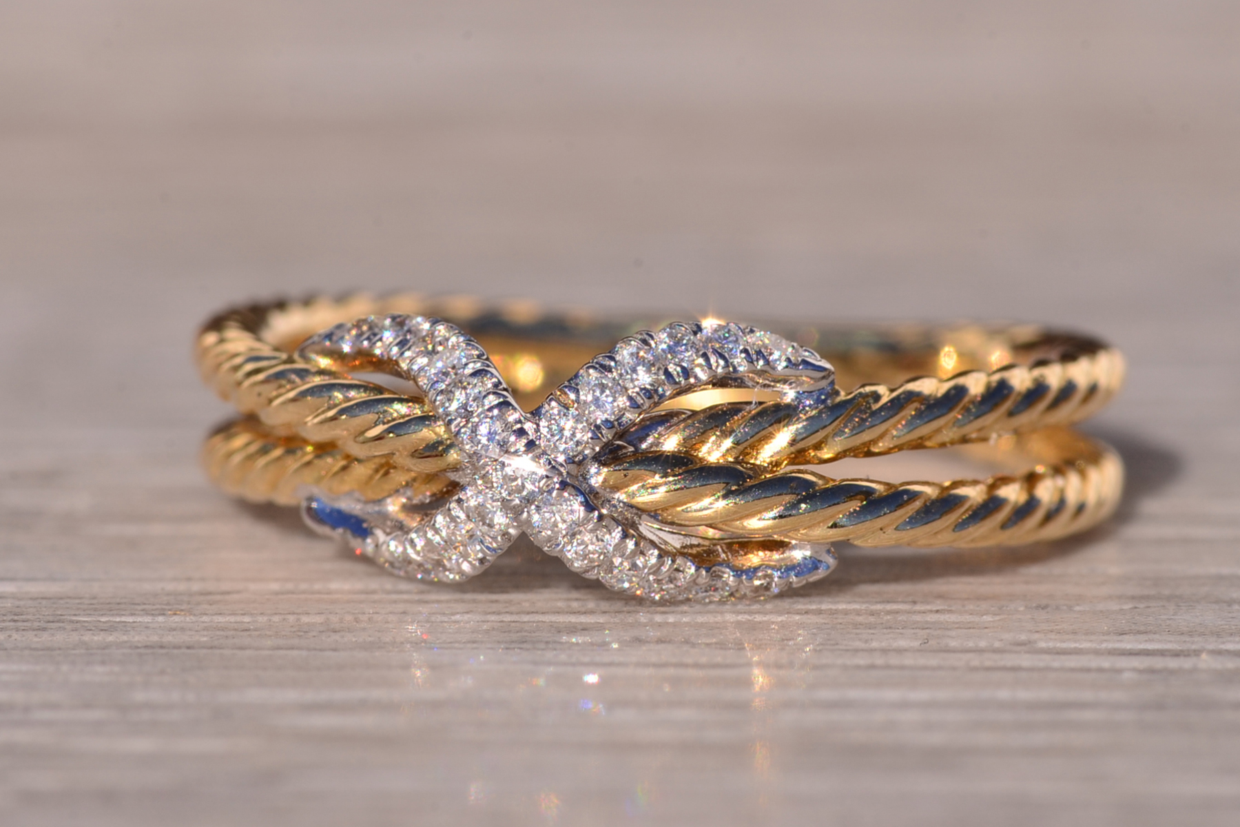SOLD - The Gaber: Gabriel and Company Signed X Ring in Yellow Gold - Image 3