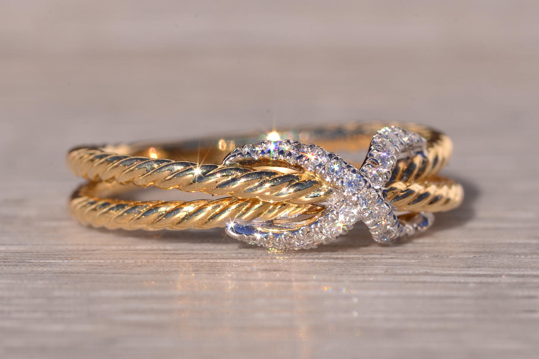 SOLD - The Gaber: Gabriel and Company Signed X Ring in Yellow Gold - Image 6